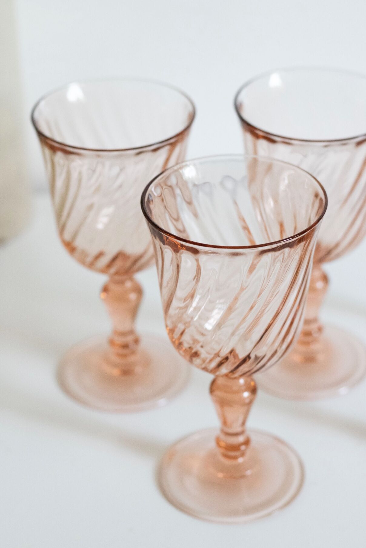Set of 5 vintage Arcoroc Rosaline foot glasses
