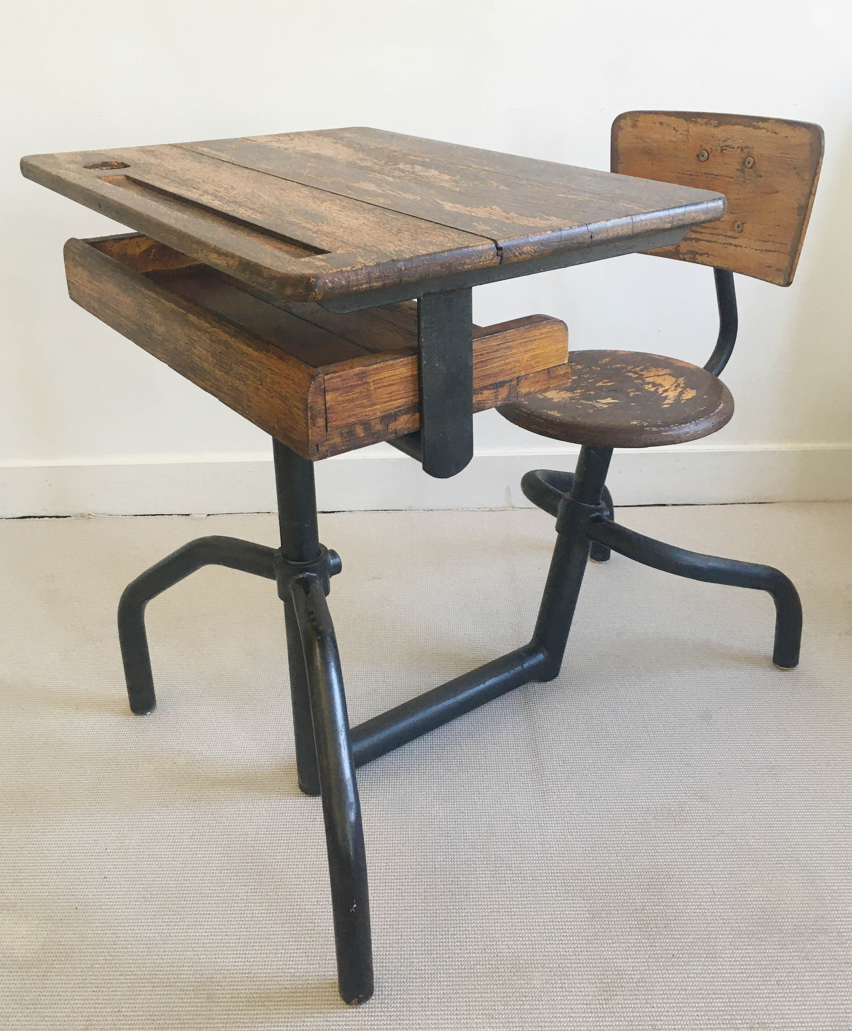 Schoolboy office Jacques Hitier