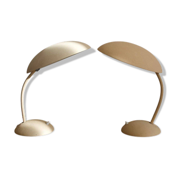 Paire de lampes de table en métal peint beige, années 1930