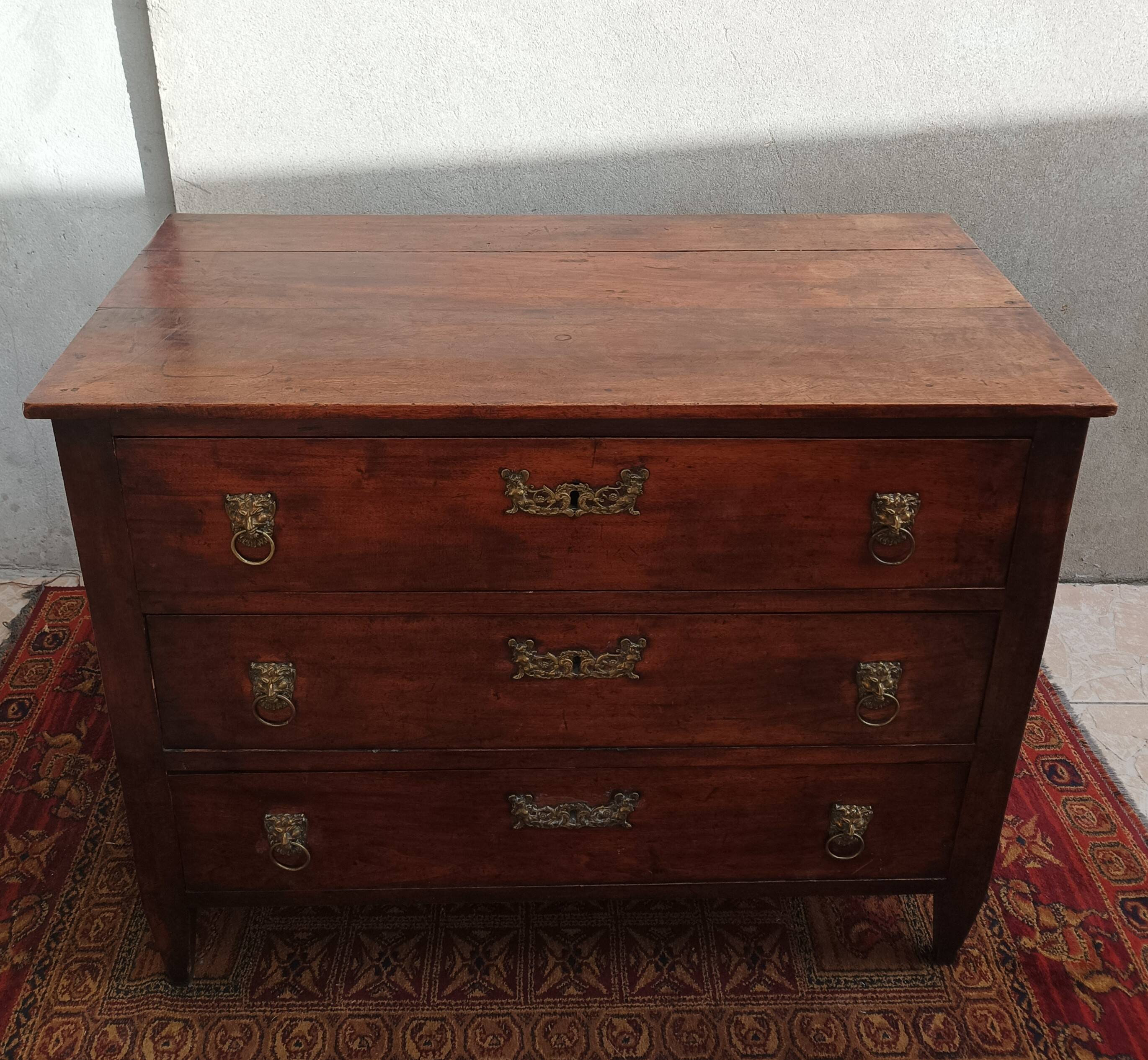 Louis XVI chest of drawers in walnut 18th