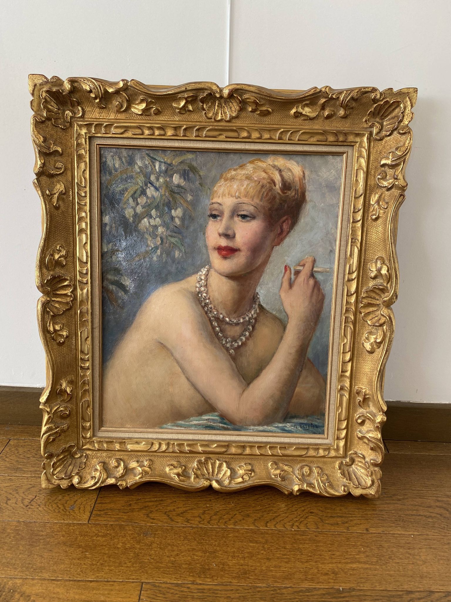 Portrait of an elegant woman signed Charles Vasnier (1873-1961)