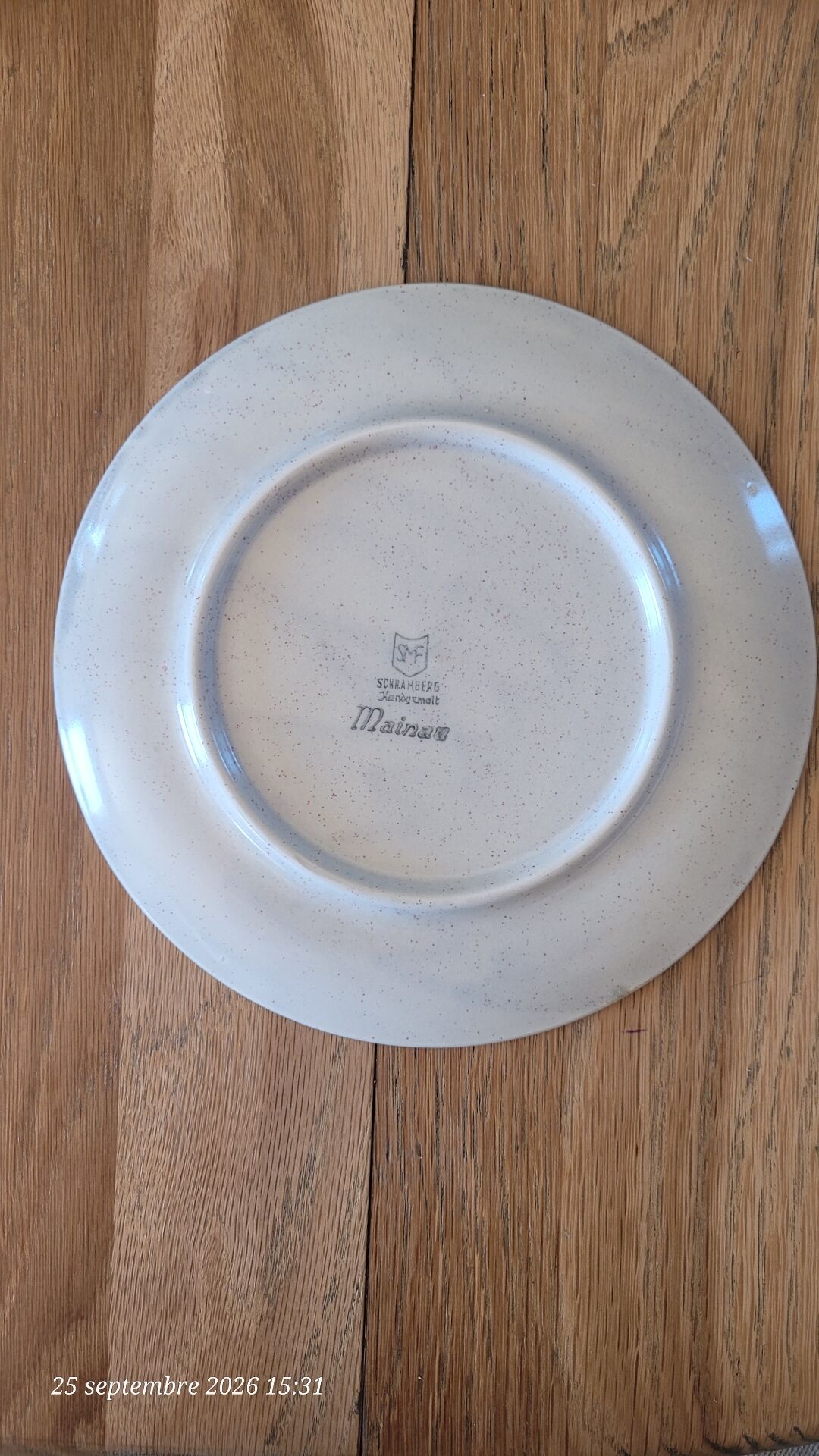 6 vintage dessert plates