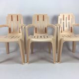 Boston by Pierre Paulin garden chair