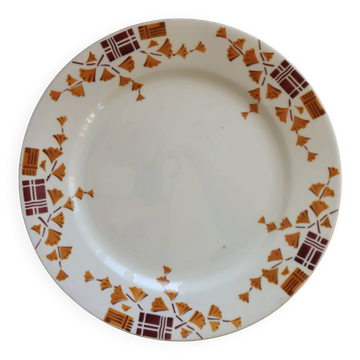 Assiette à dessert ancienne en terre de fer Creil et Montereau – Modèle Achille