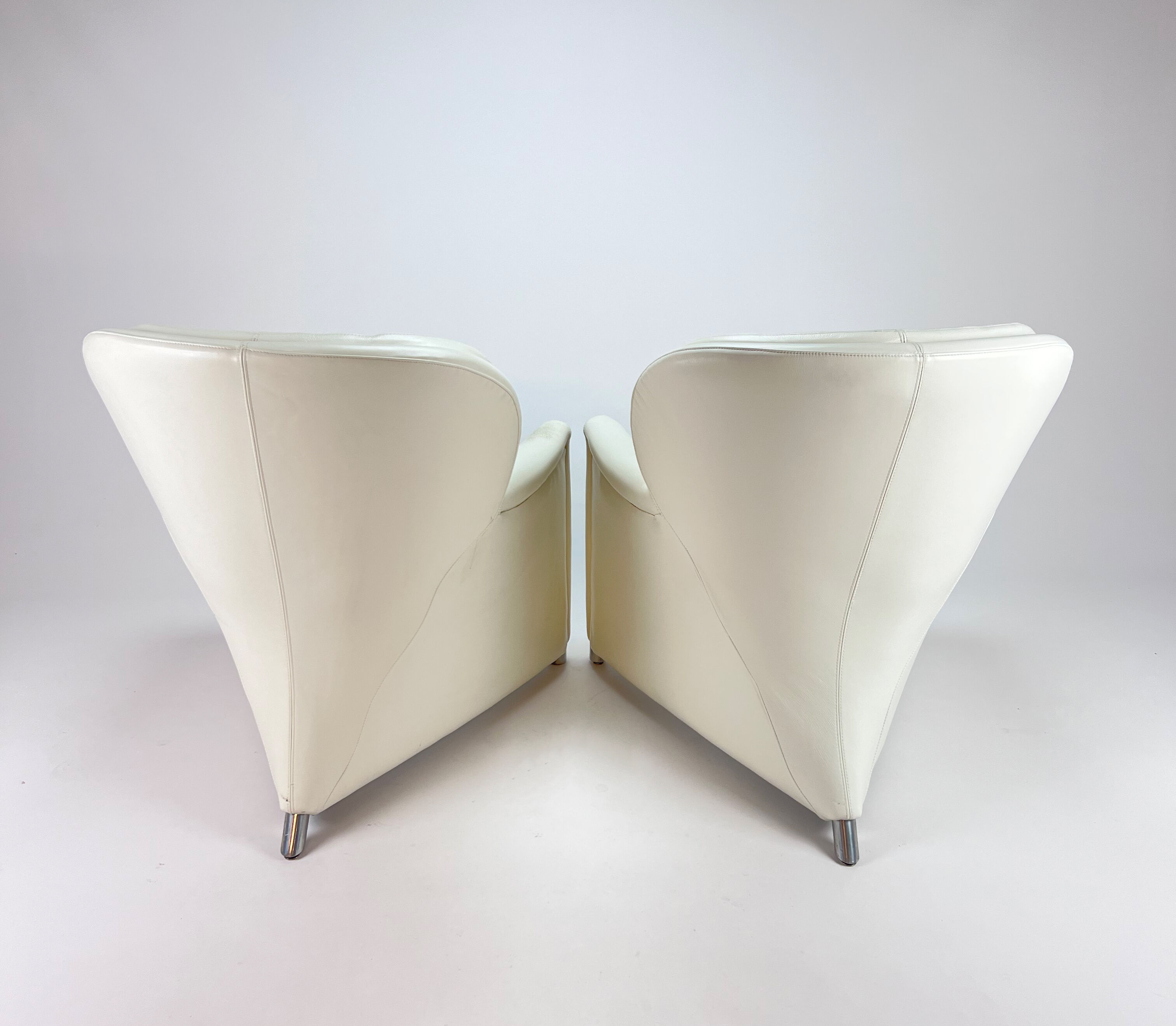 Set of 2 white leolux excalibur by jan armgardt, 1990s