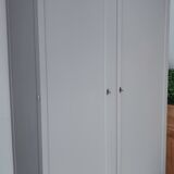 Wardrobe feet compass year 70