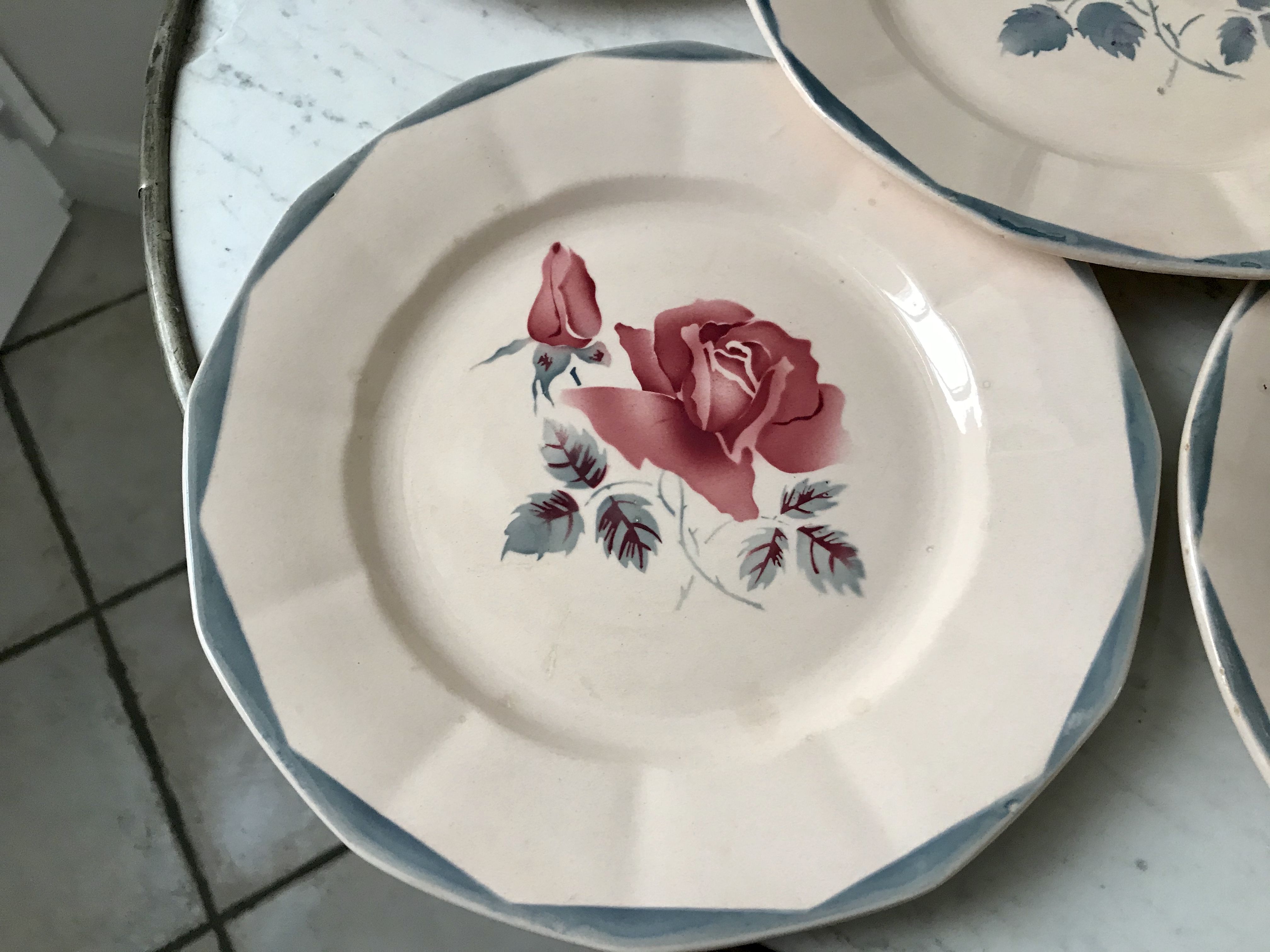 Set of 6 flat plates Digoin Sarreguemines pink and blue flowers 40s