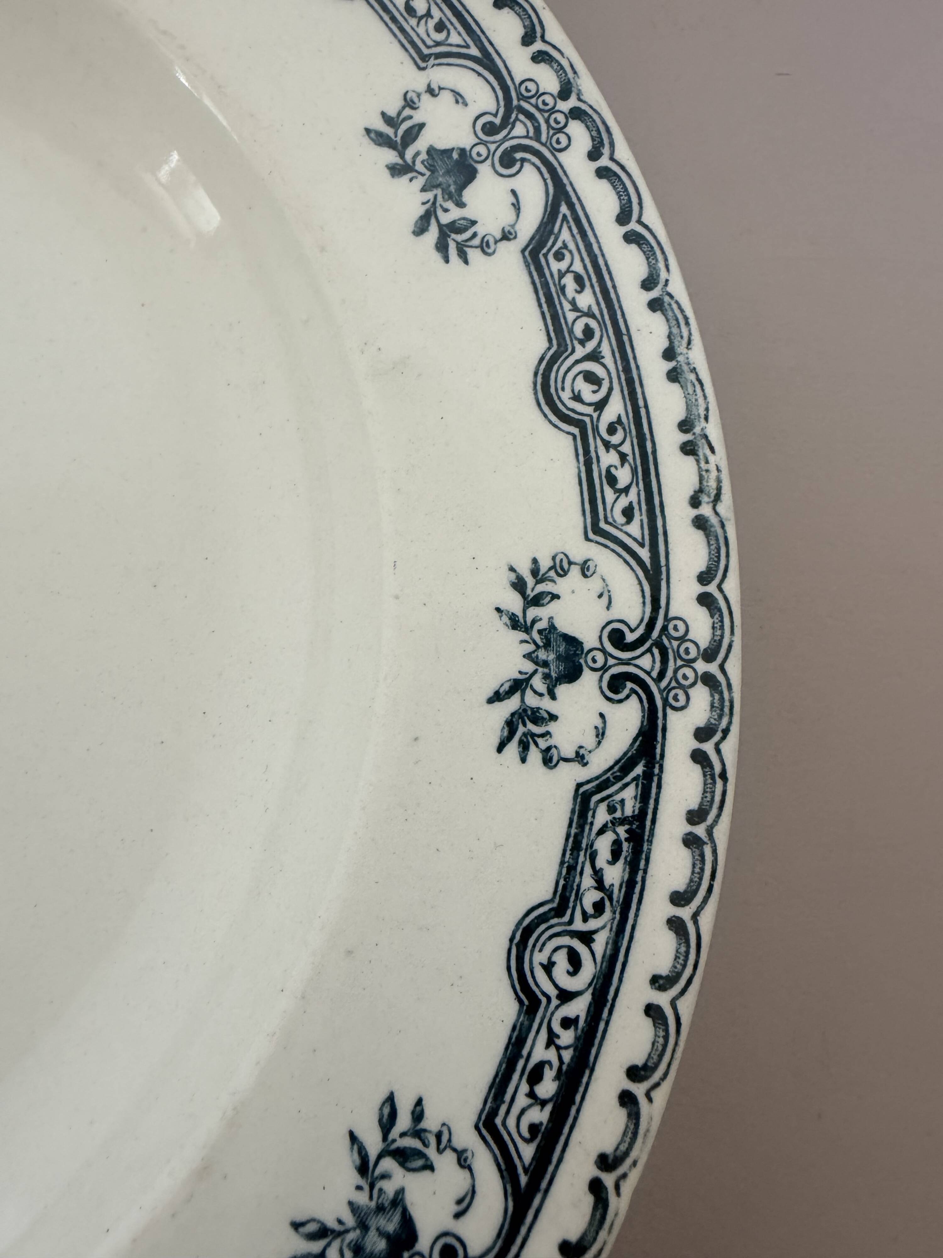 1 assiette creuse 221273