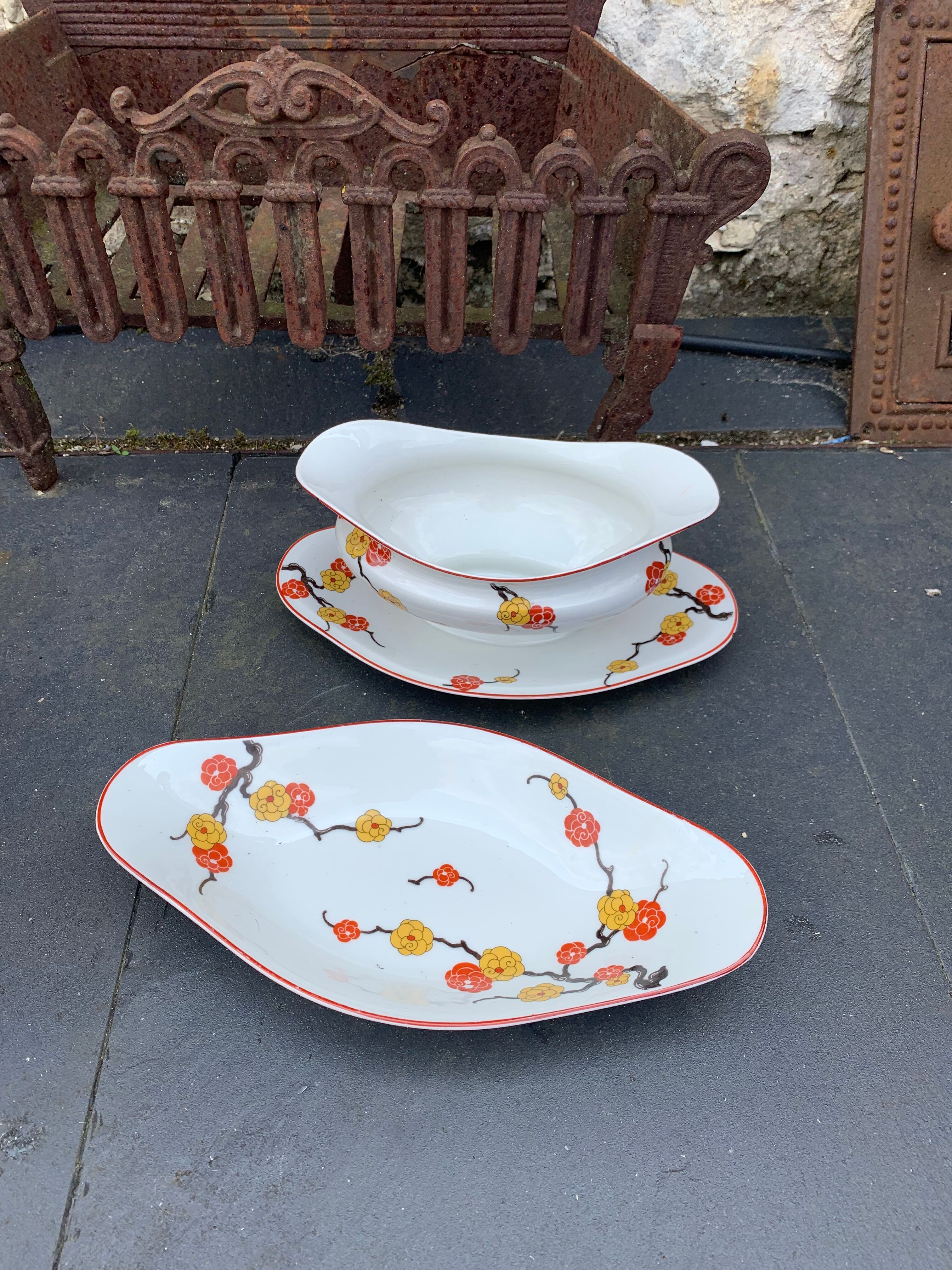 Serving dish and gravy boat in limoges porcelain, stamped b & cie limoges france