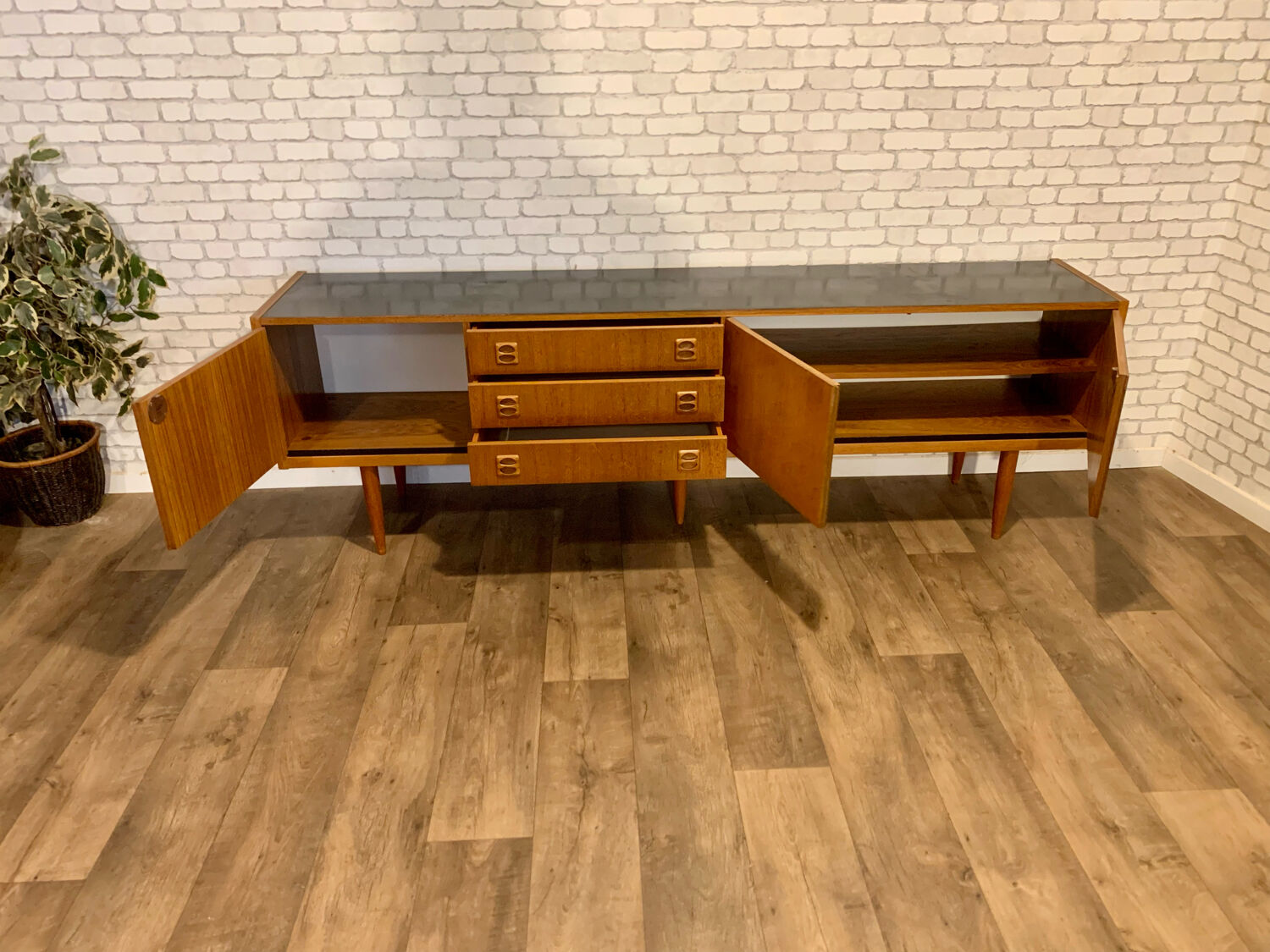Vintage Scandinavian enfilade 1960