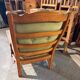 Fauteuil vintage bois et velours vert olive