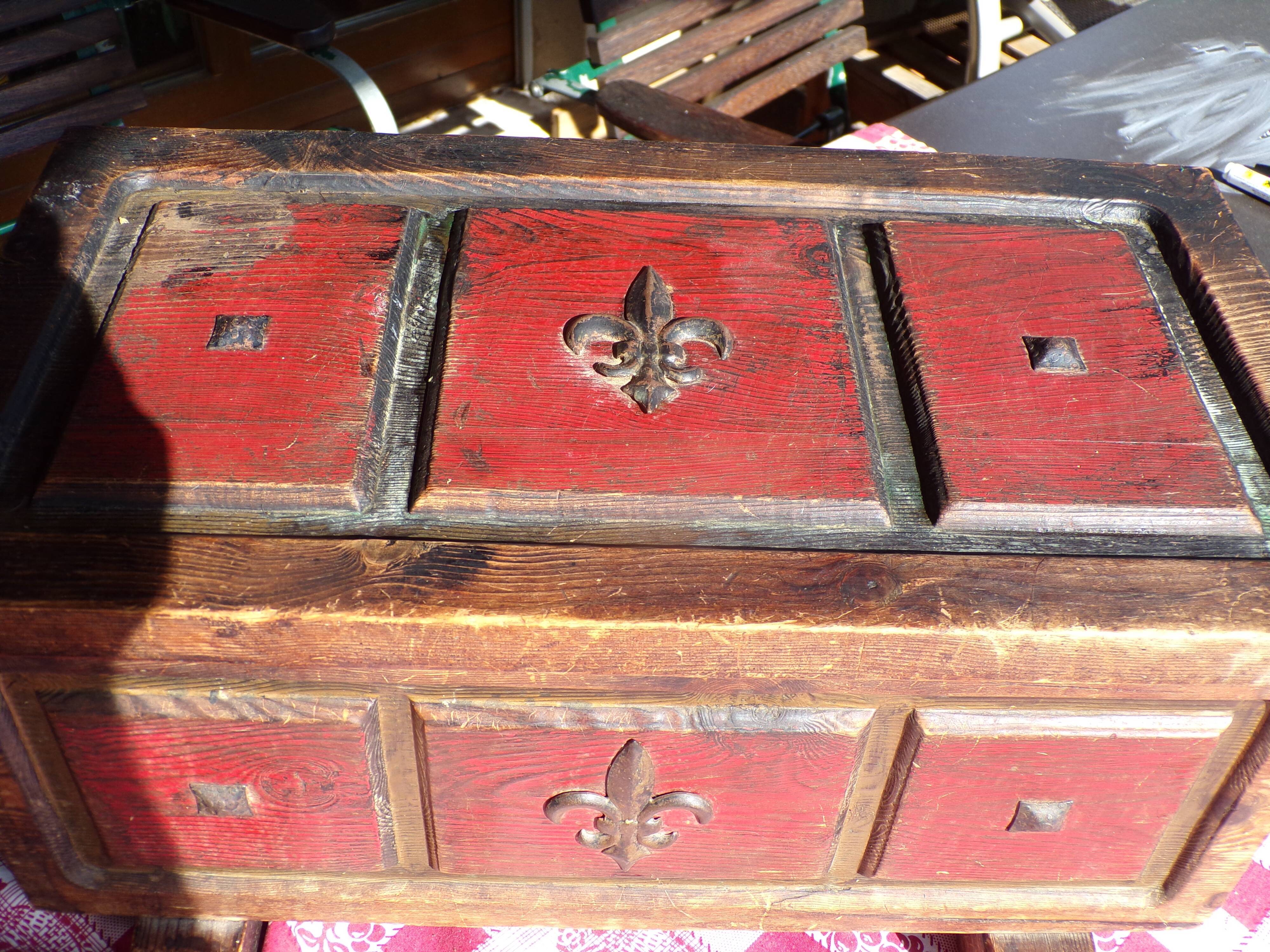 Coffre ancien