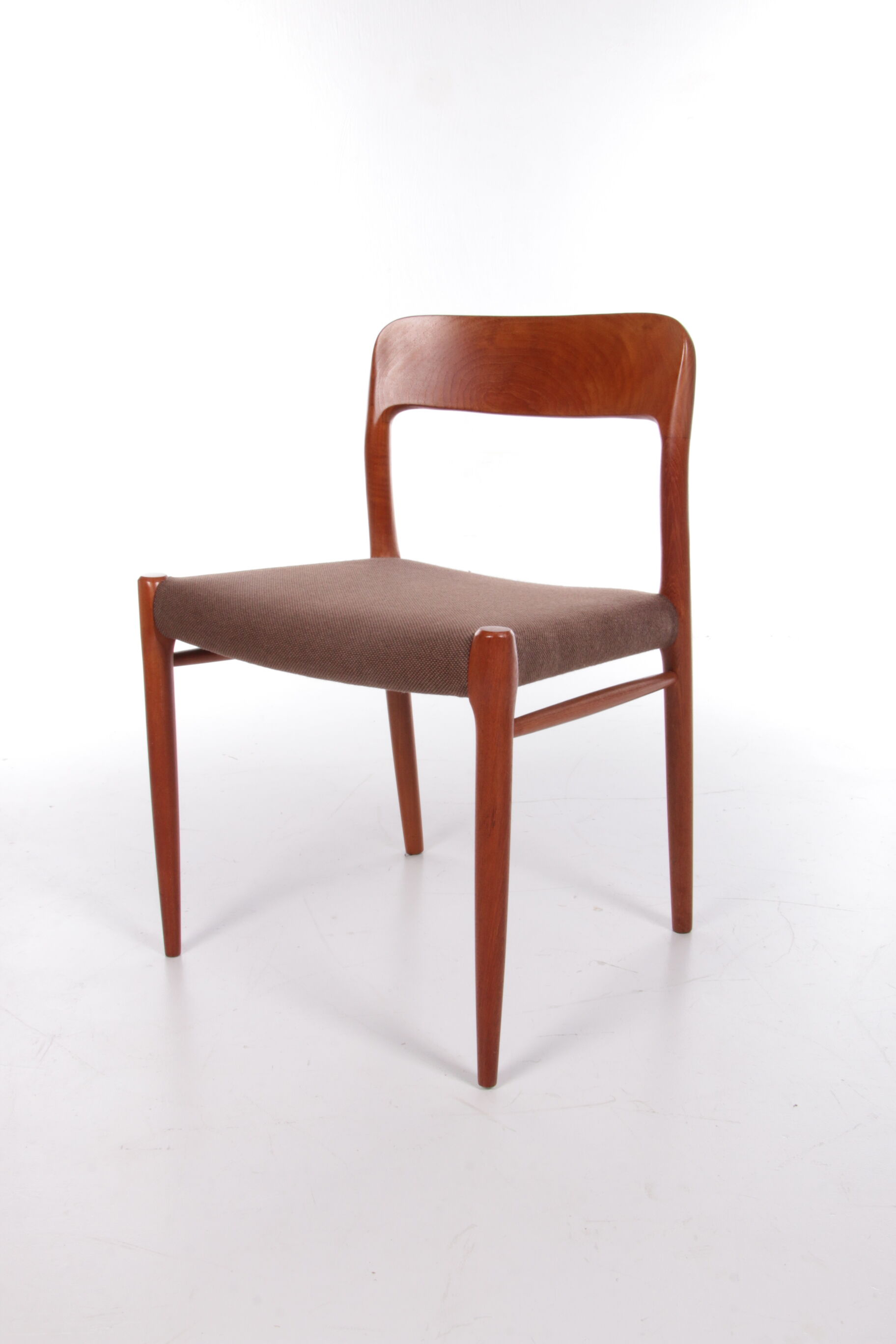 6 chaises de salle à manger Niels Moller modèle 75 Danemark 1960