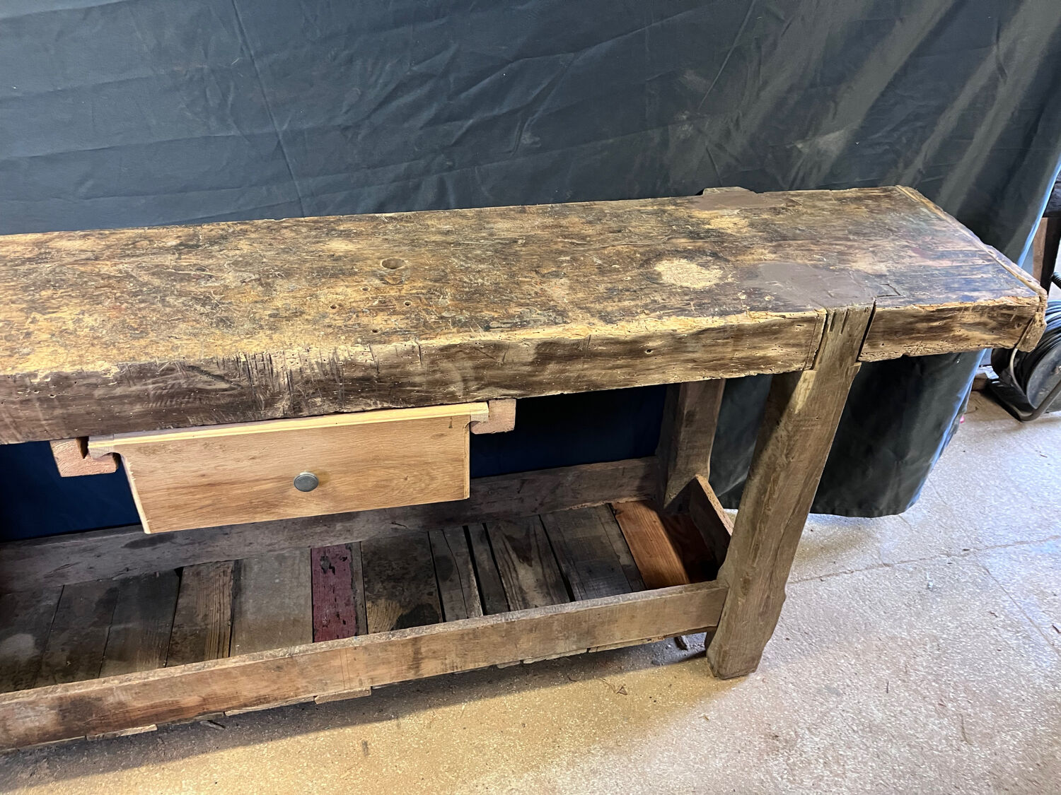 Woodworking bench