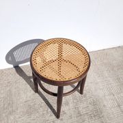 Tabouret bas ancien en cannage et bois courbé