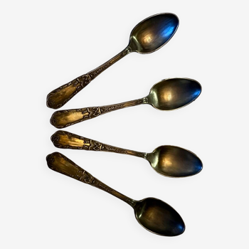 Set of 4 old teaspoons