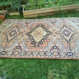 Persian oriental carpet 2m x 3m