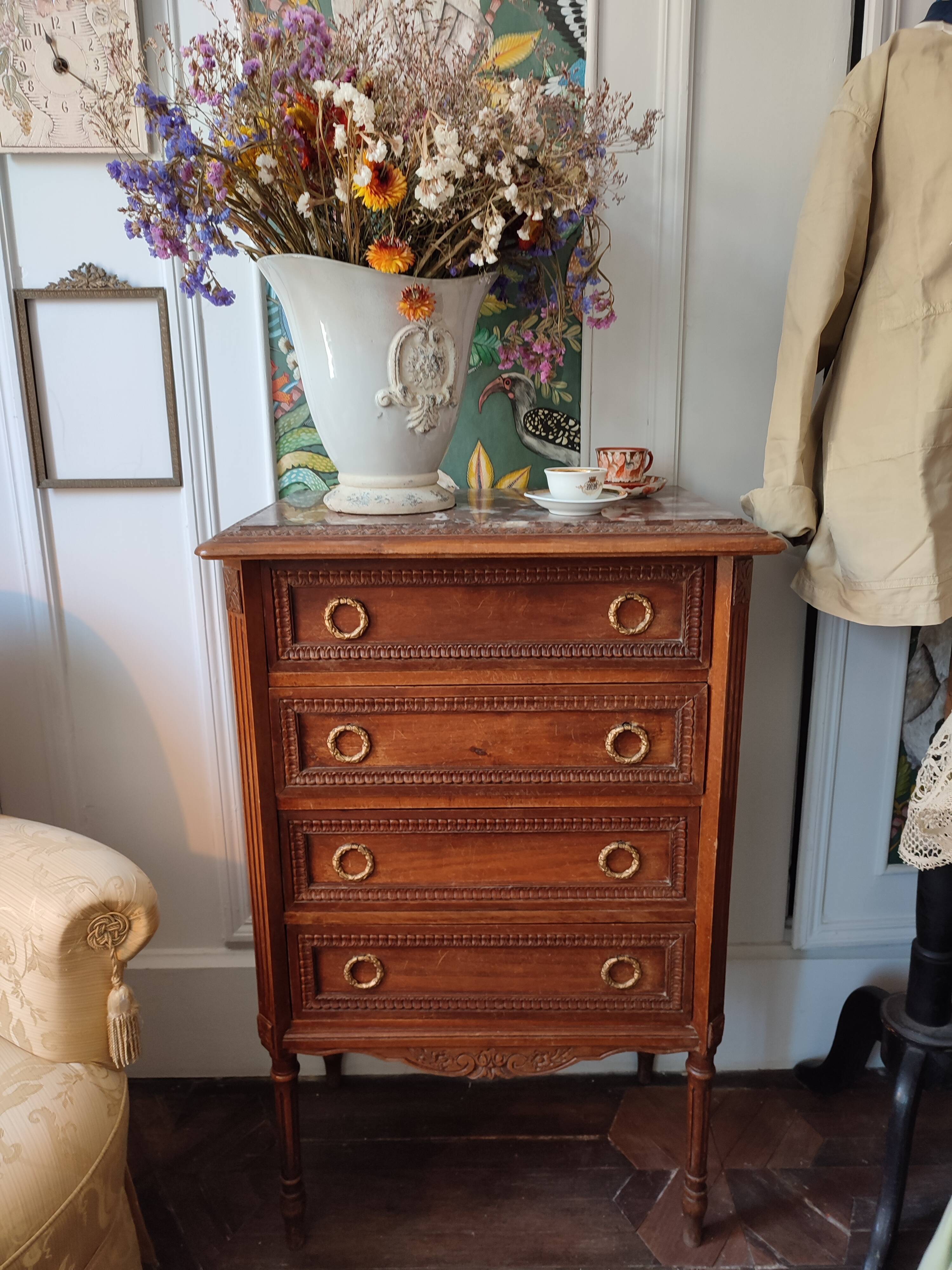 Commode in louis XVI style ragpicker