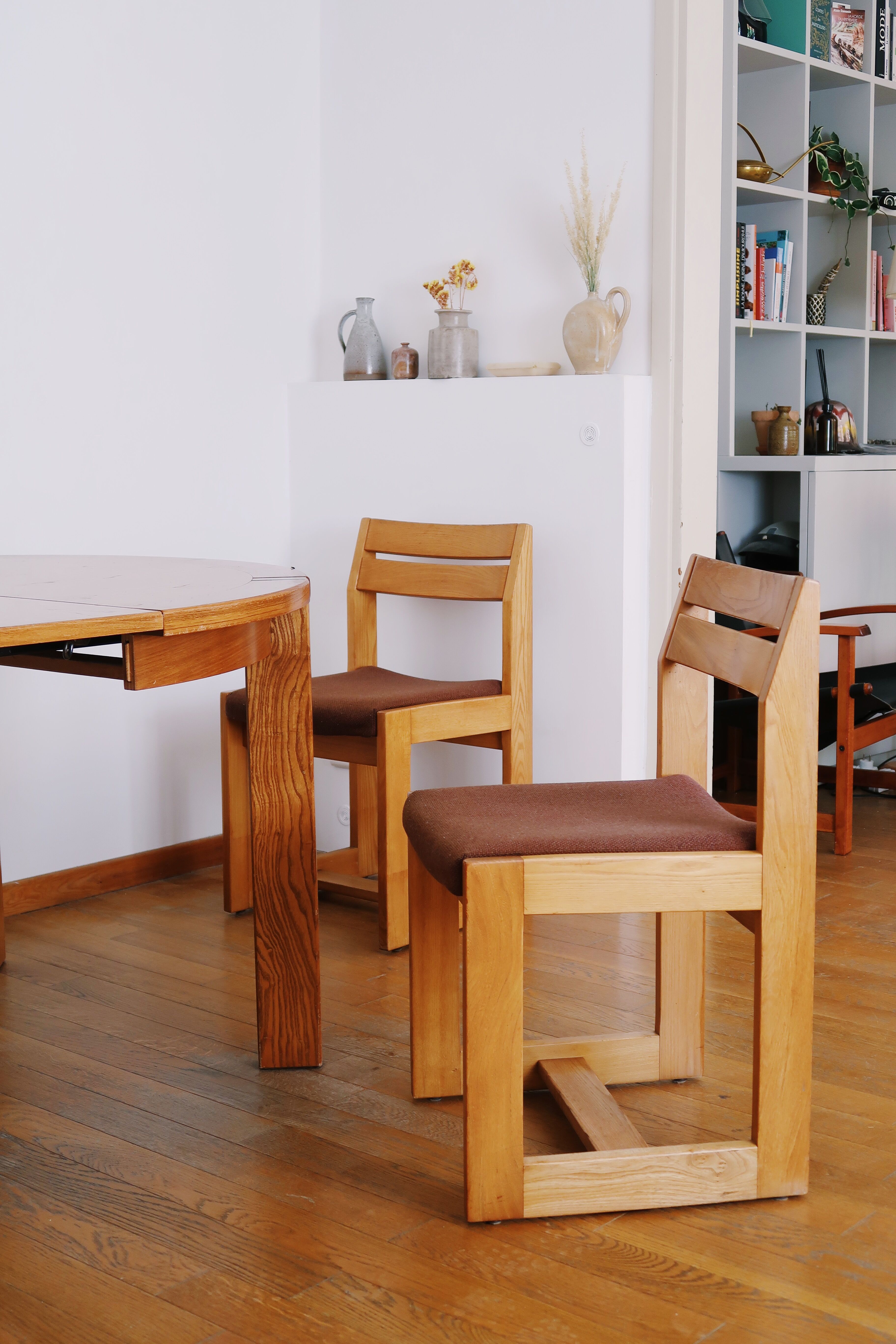 Pair of chairs sleigh Maison Regain