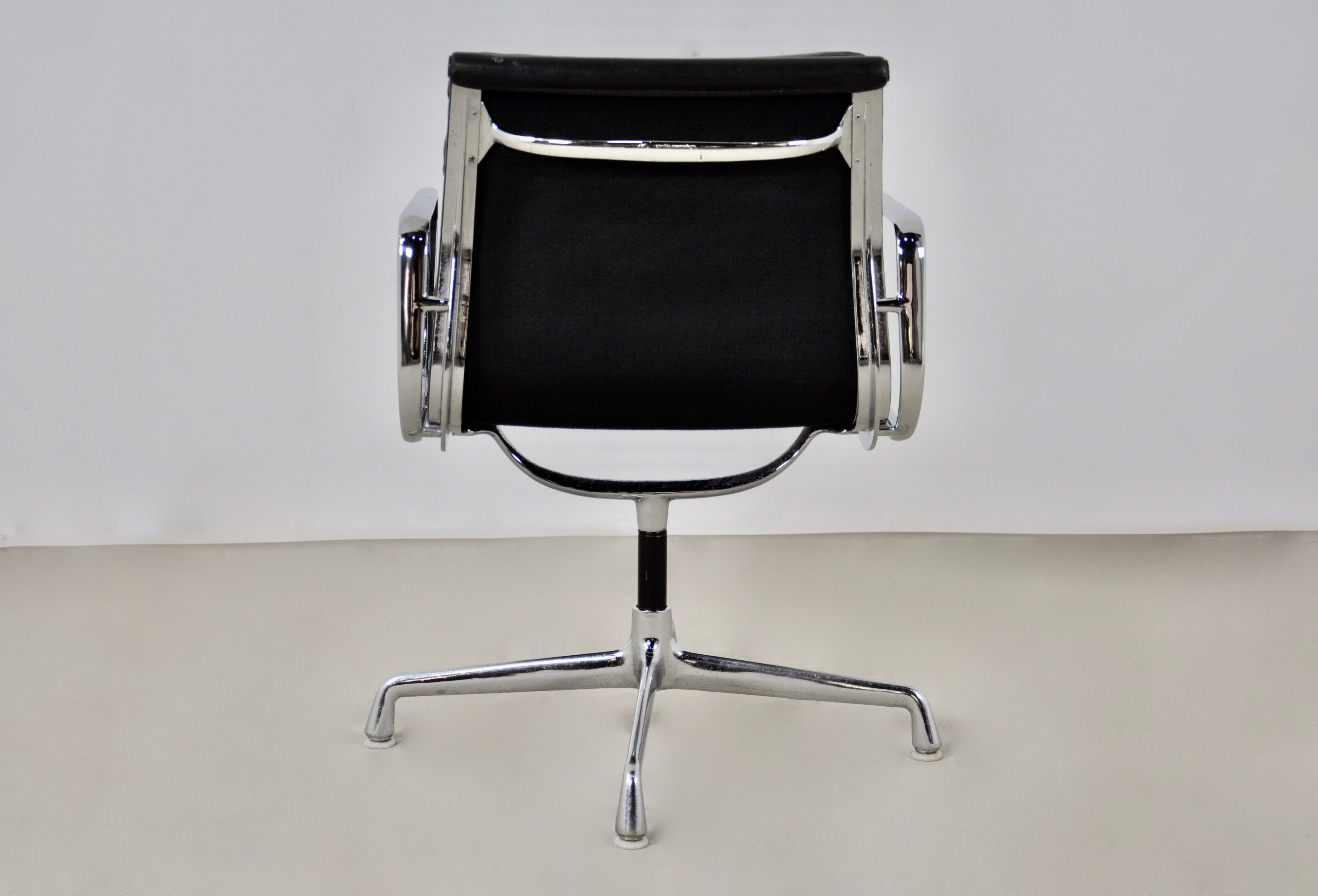 Black leather chair by Charles & Ray Eames for Herman Miller, 1970