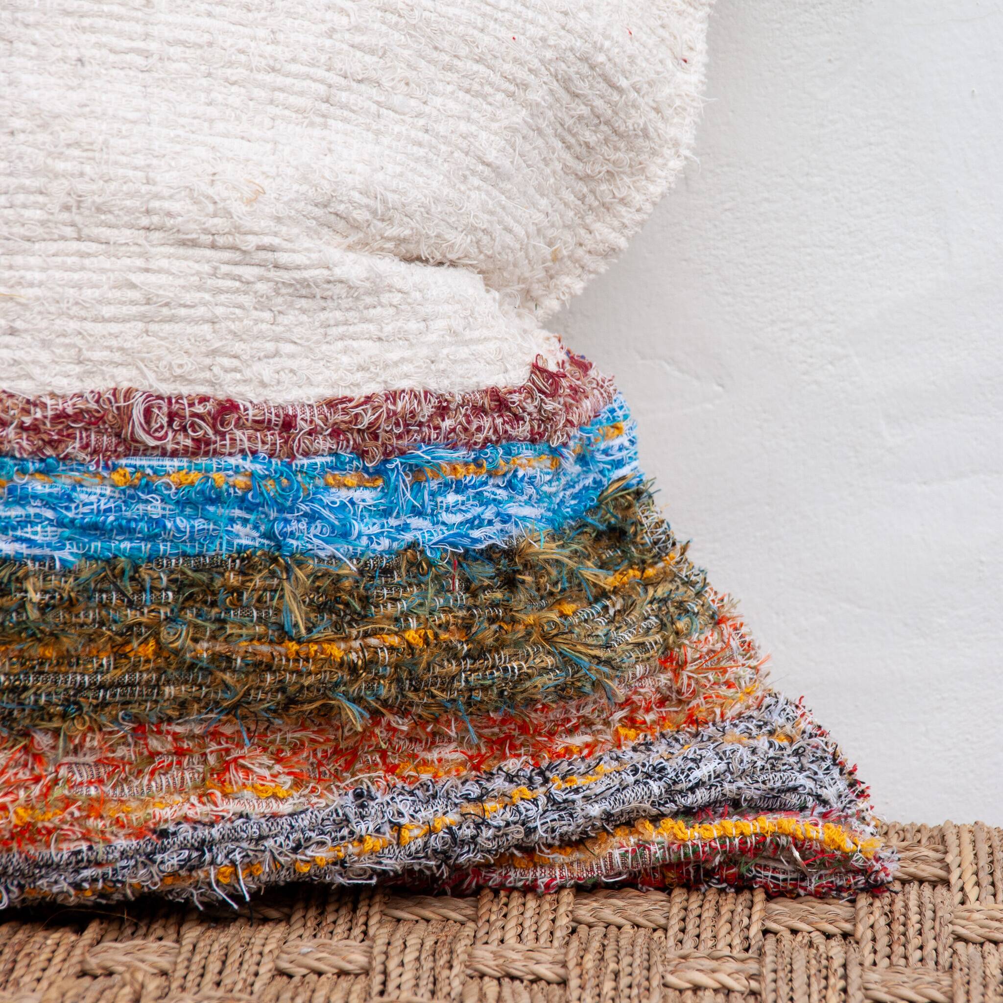 Hand-woven handmade cushion cover made from recycled cotton