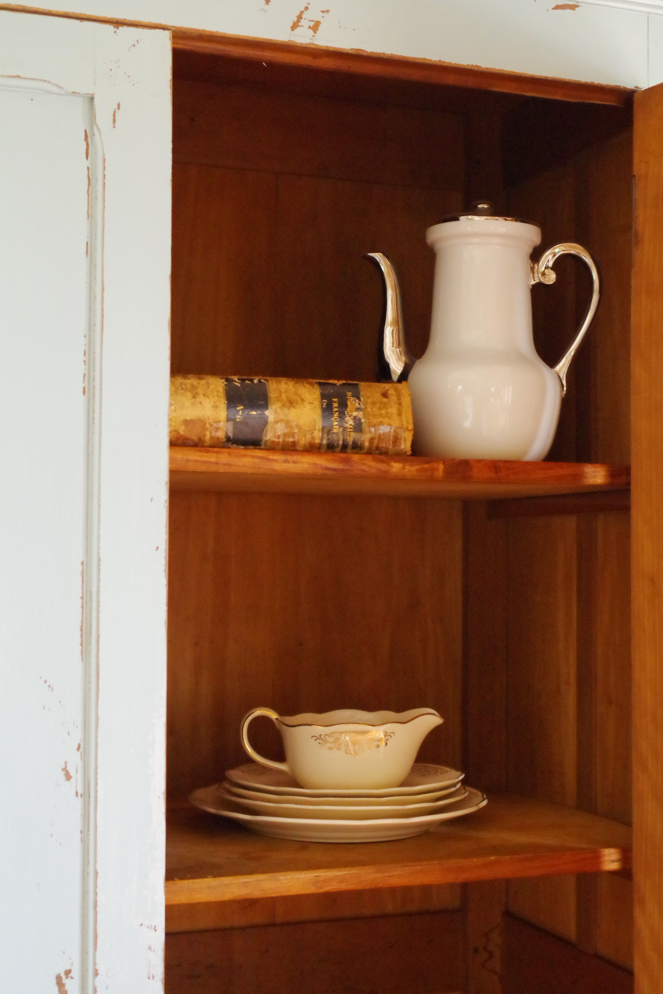 Parisian wardrobe colors soft blue patinated