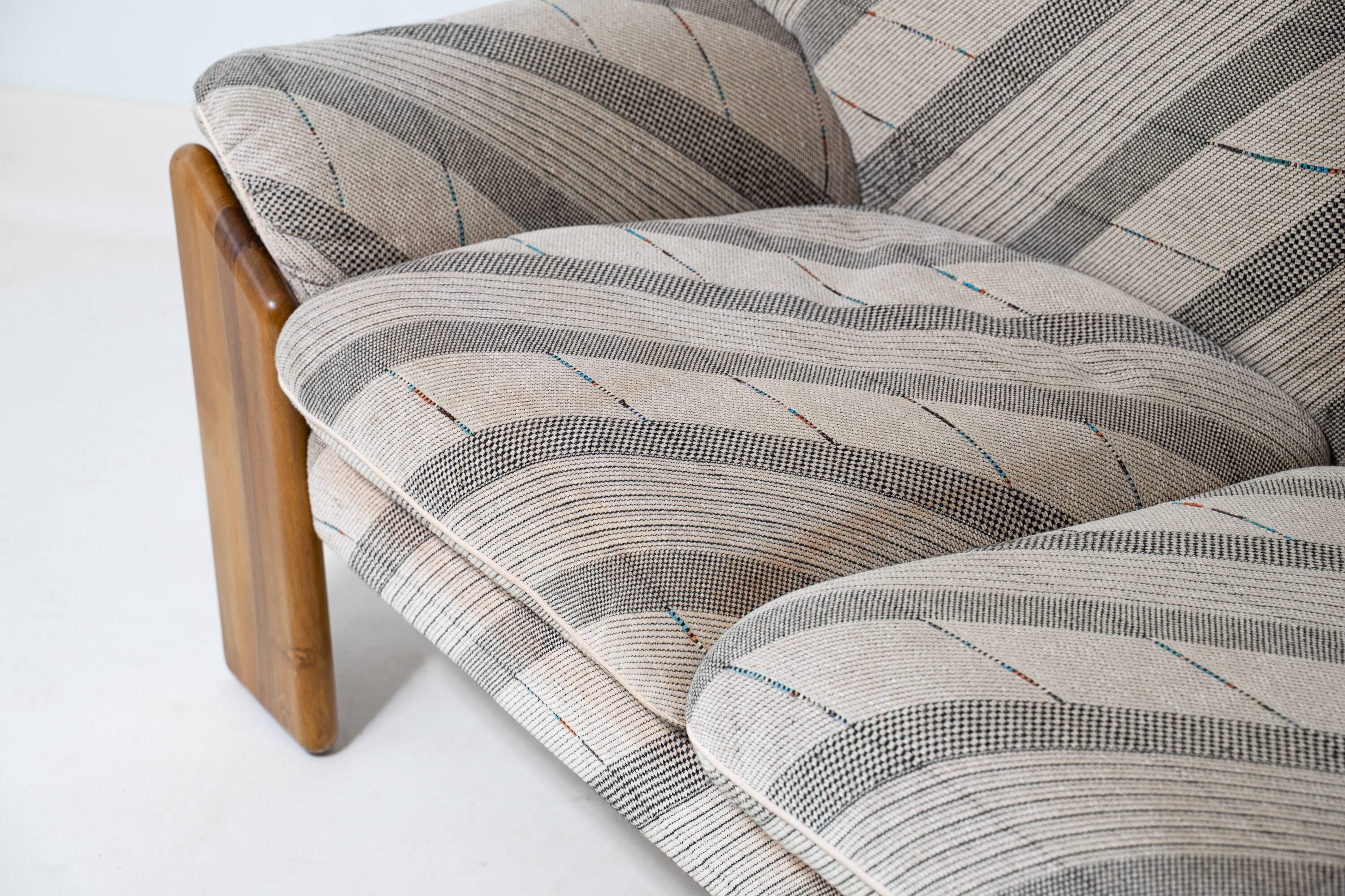 Vintage 'Sapporo' sofa by Mobil Girgi, 1970s