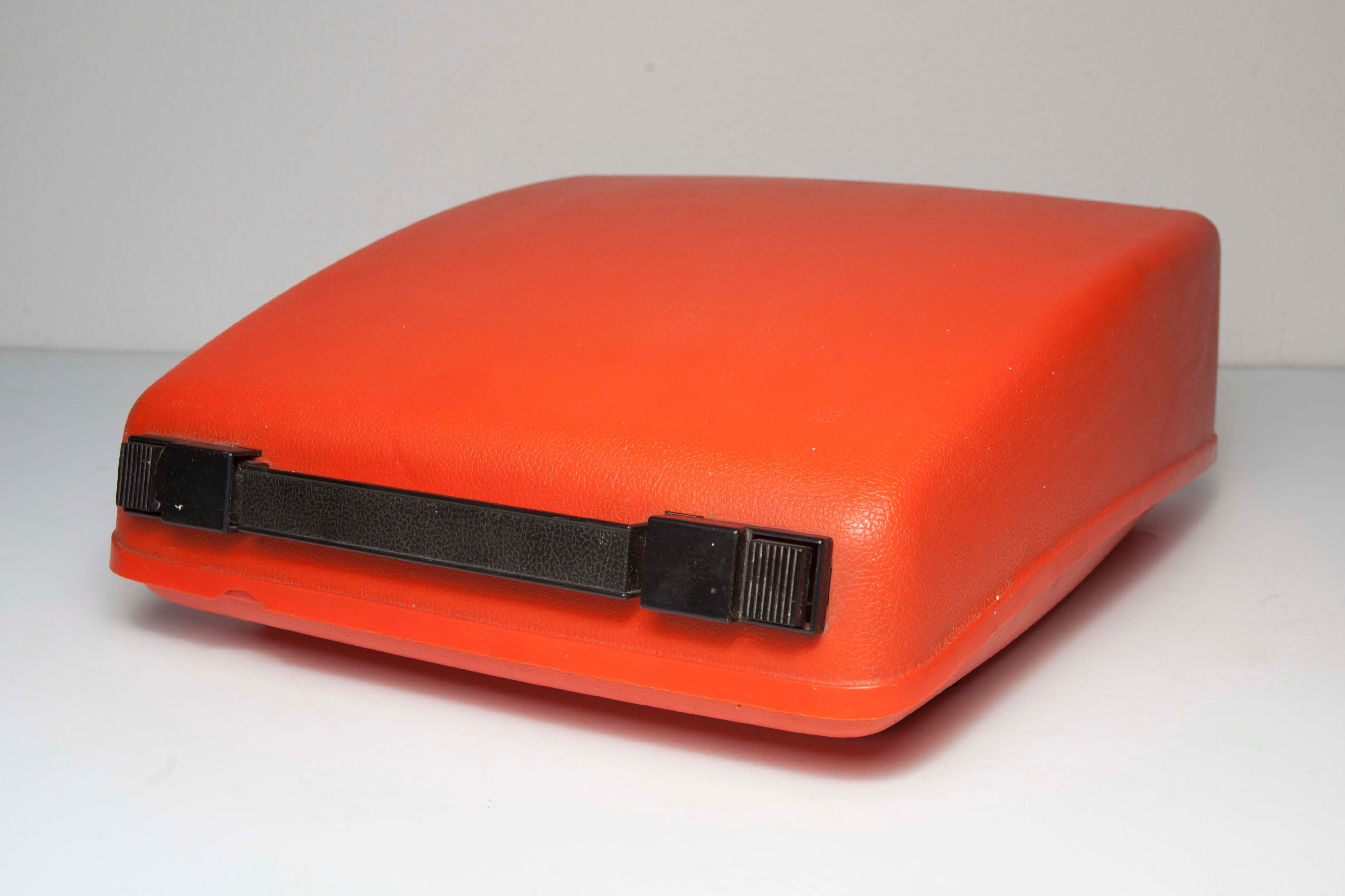 Remington Riviera Sperry orange band typewriter