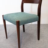 Série de 4 chaises scandinaves en teck, années 60-70