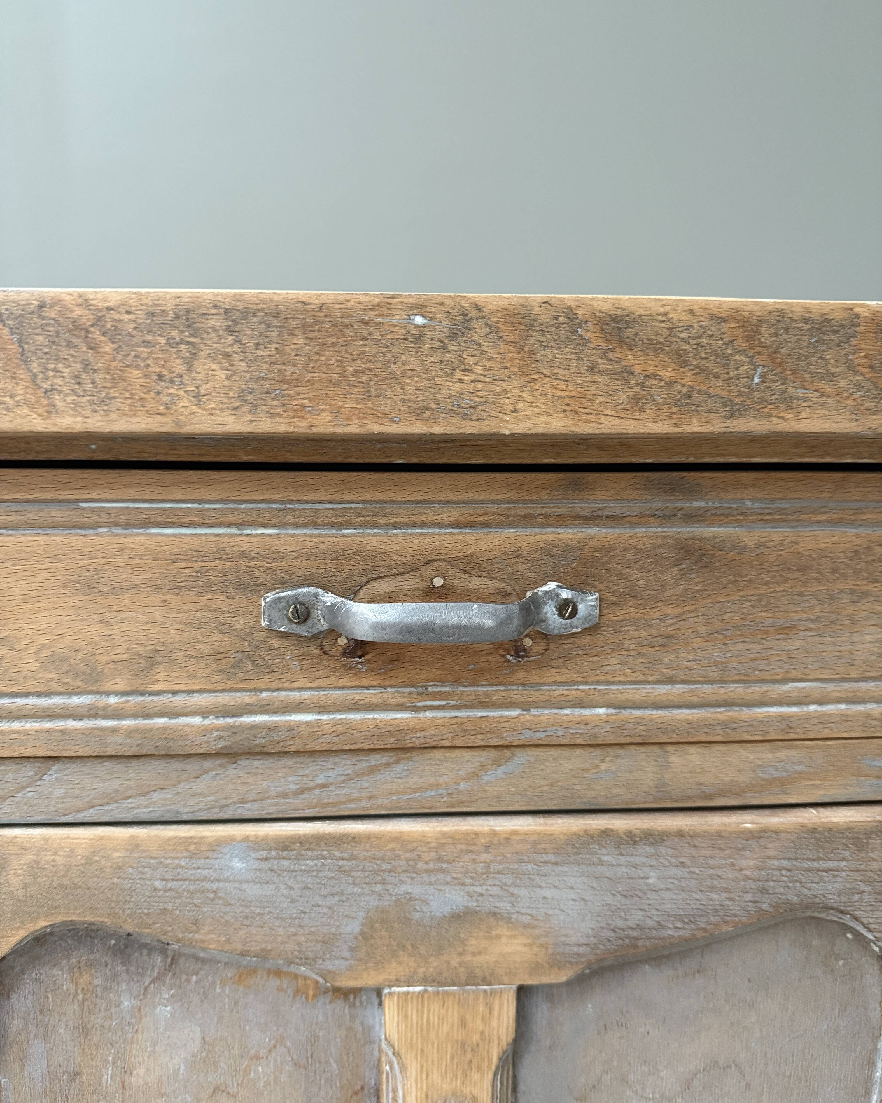 Patinated Parisian buffet (renovated)