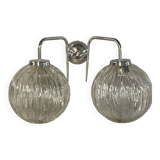 Wall light with 2 chrome-plated metal and glass globes
