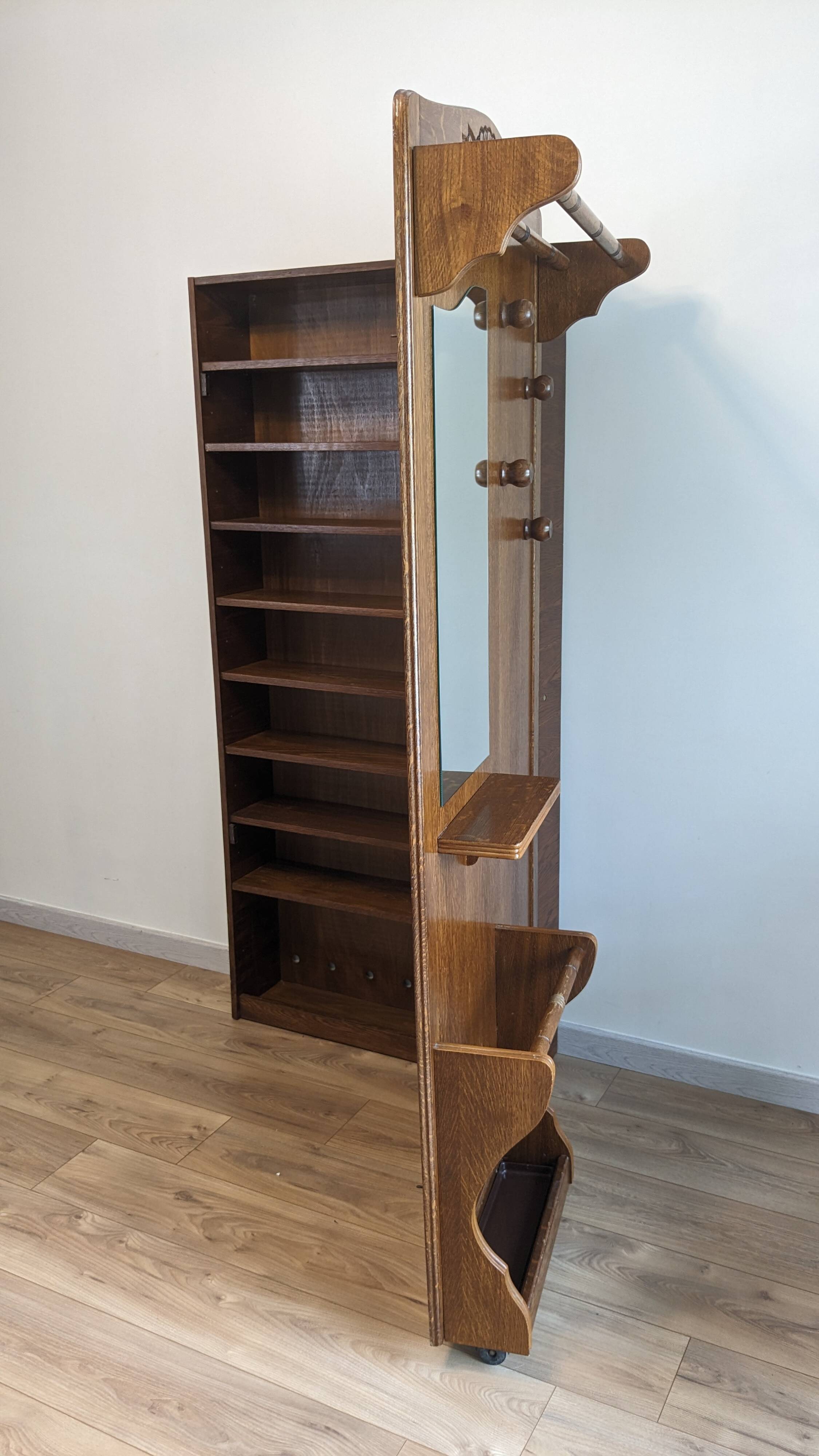 Solid wood opening entrance cabinet