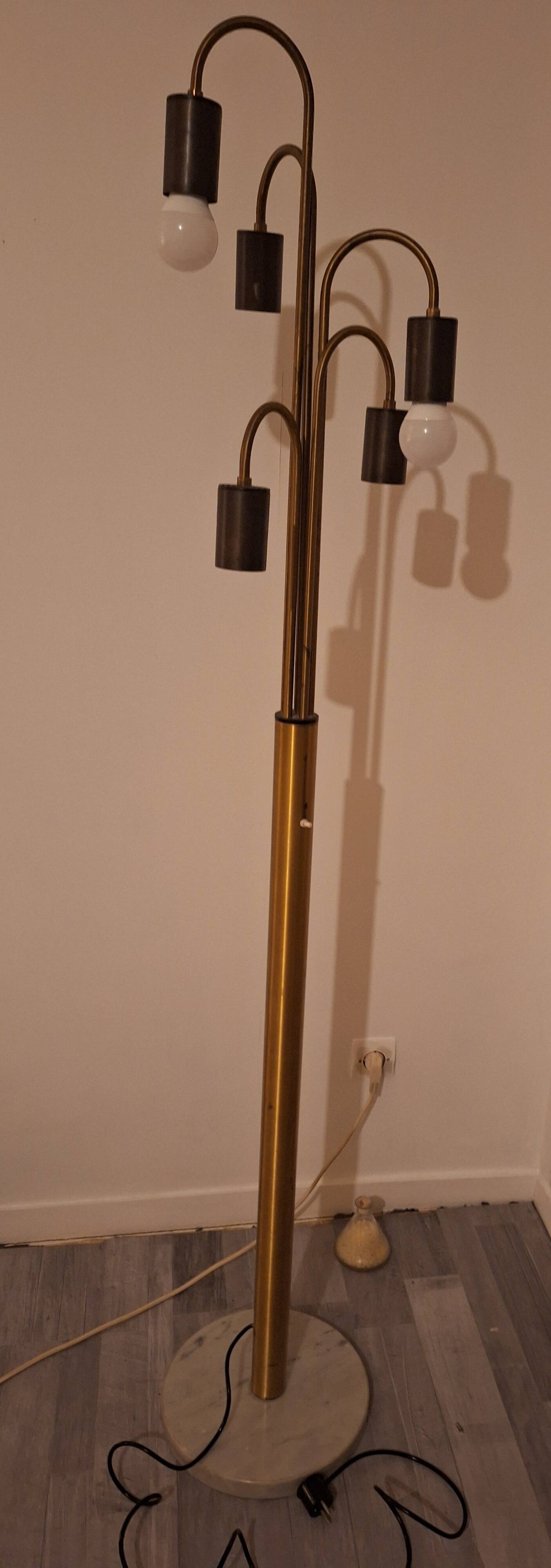Vibtage floor lamp