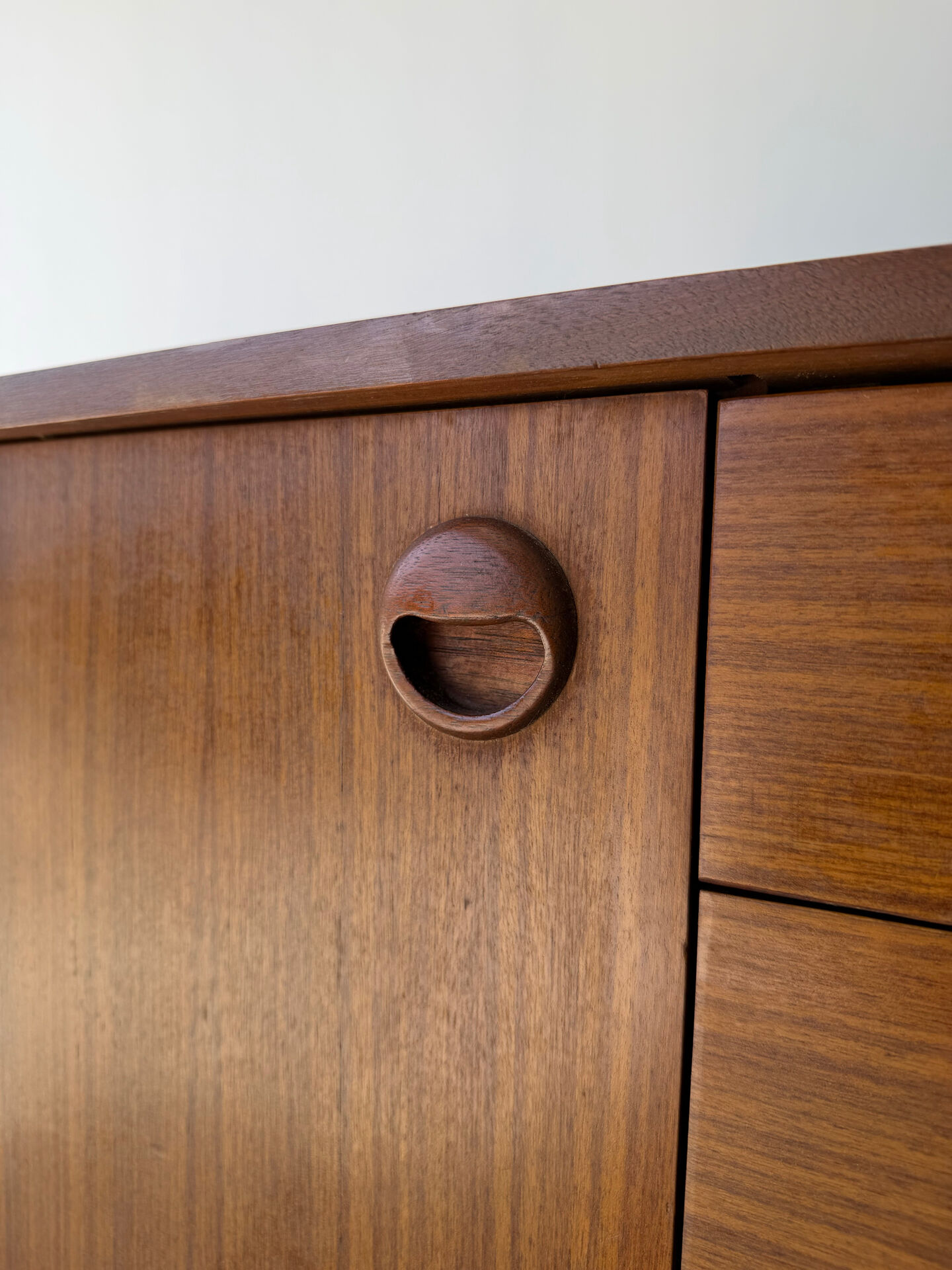Teak sideboard with Scandinavian design by Schreiber from the 1970s.