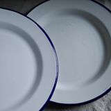 Lot de 12 assiettes en émail