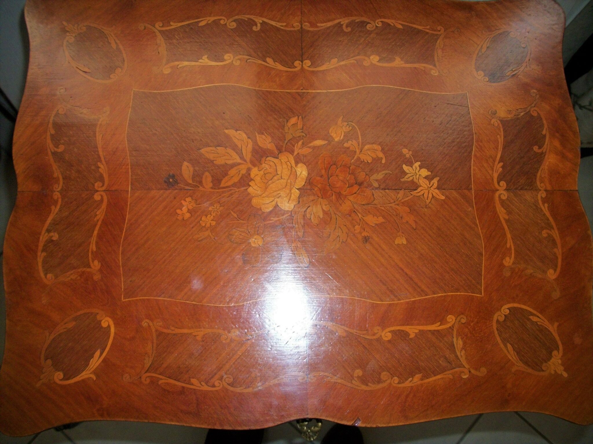 Table in marquetry style Louis XV Napoleon lll
