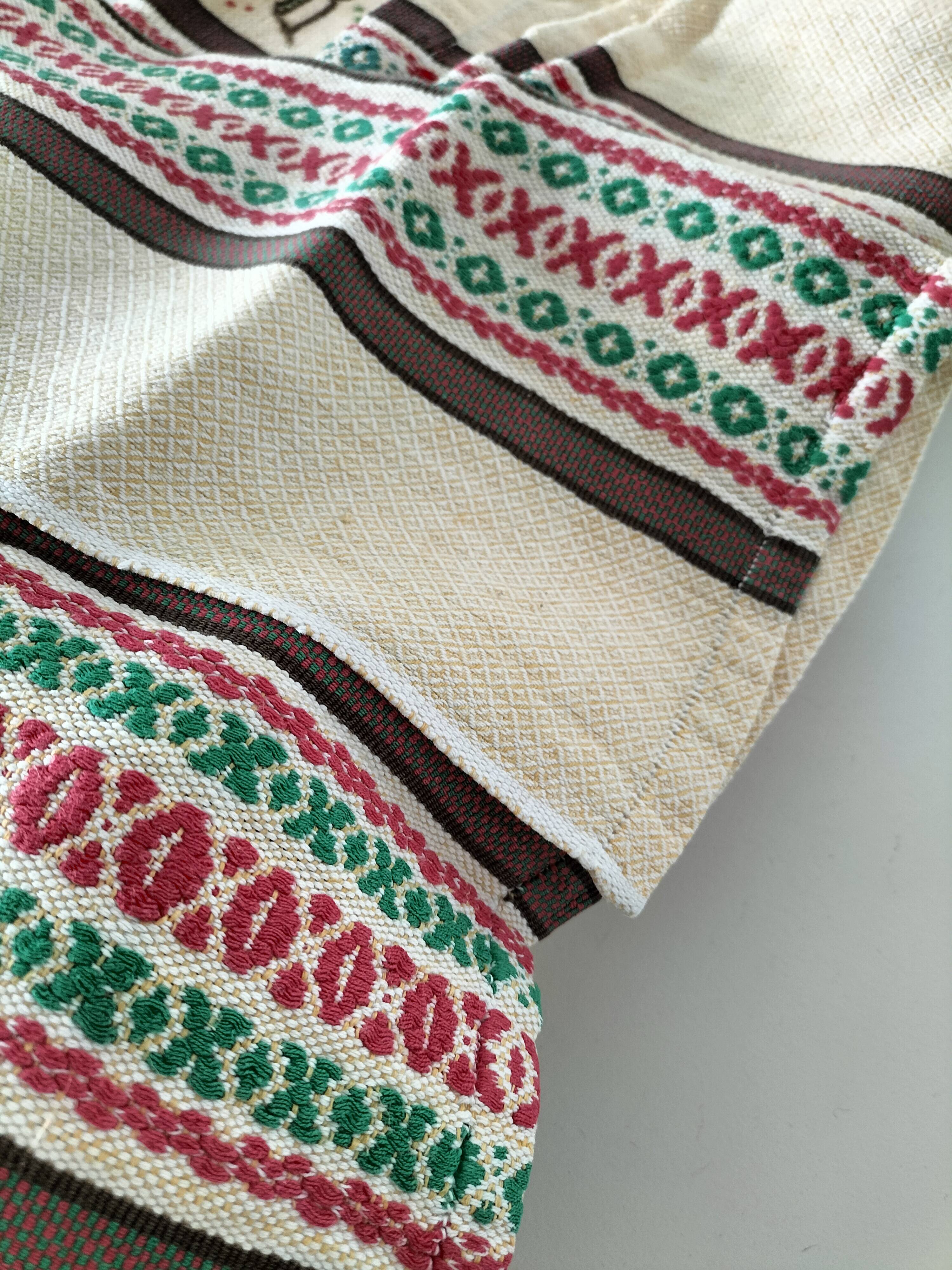 Nappe et 12 serviettes de style basque monogrammées MB