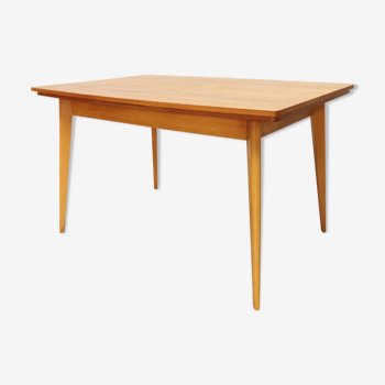 Expandable vintage Scandinavian table