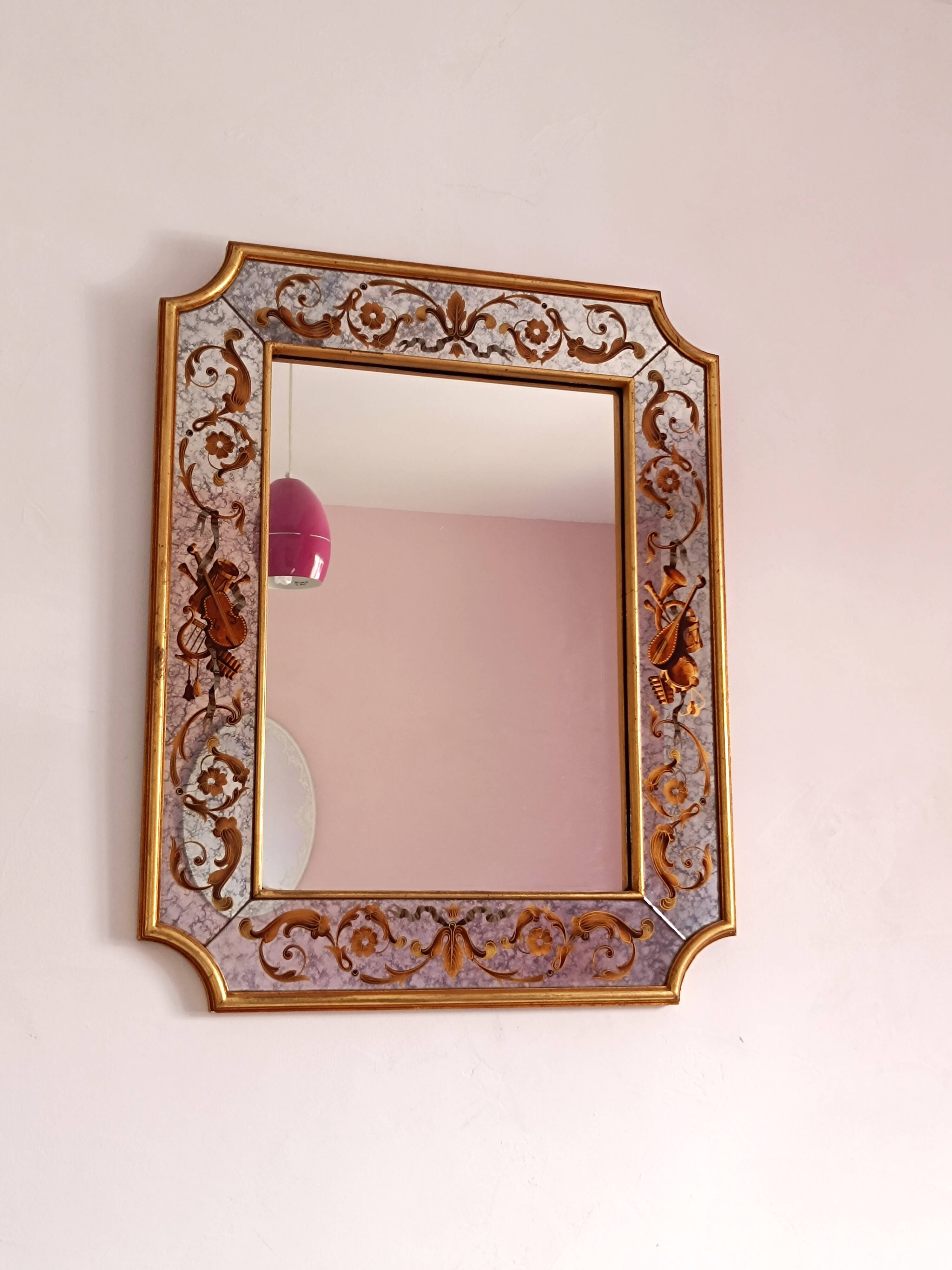 Eglomised glass mirror 75 X 60 cm