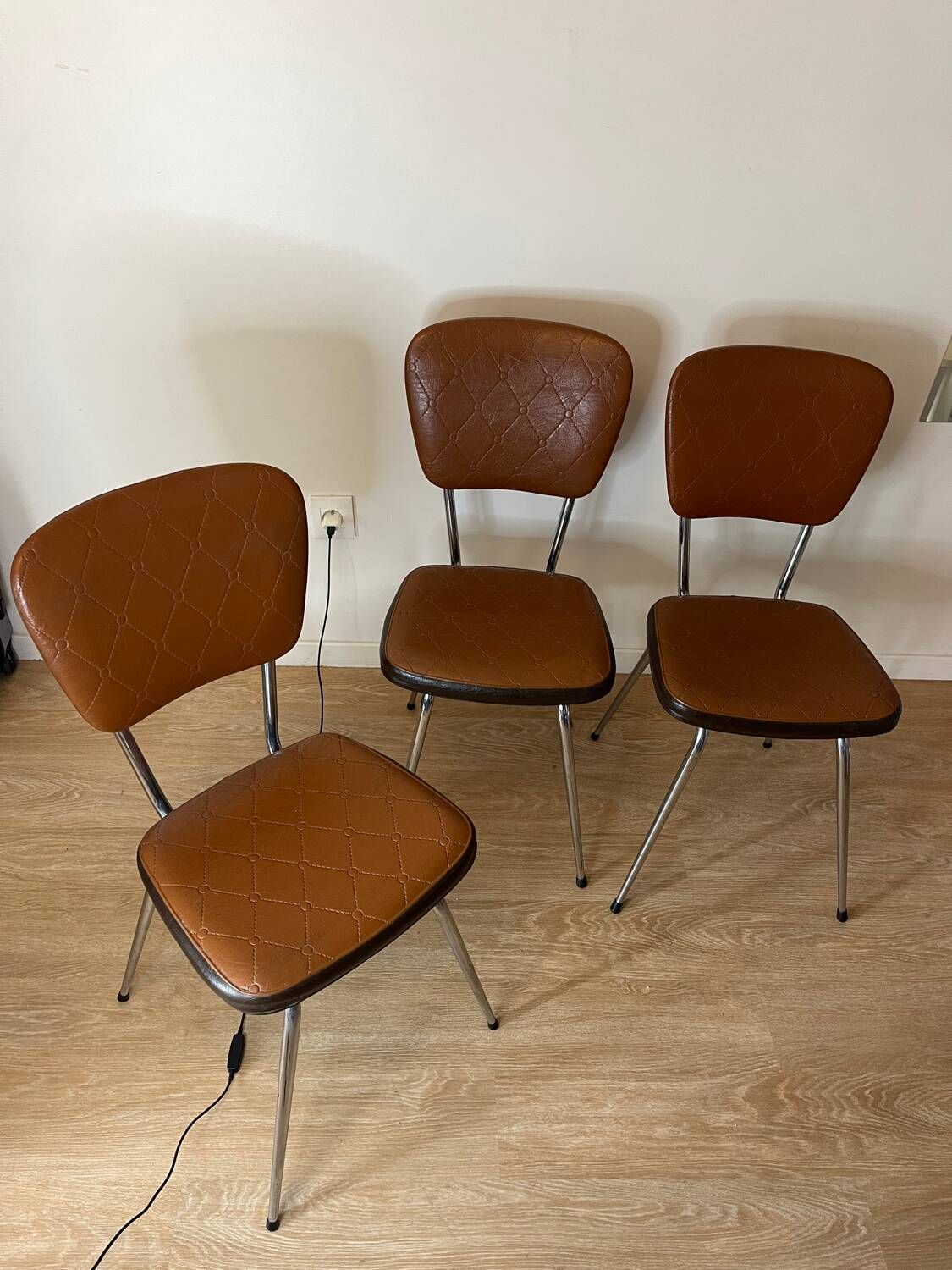 Set of 3 vintage 60s chairs in brown leatherette and chrome metal