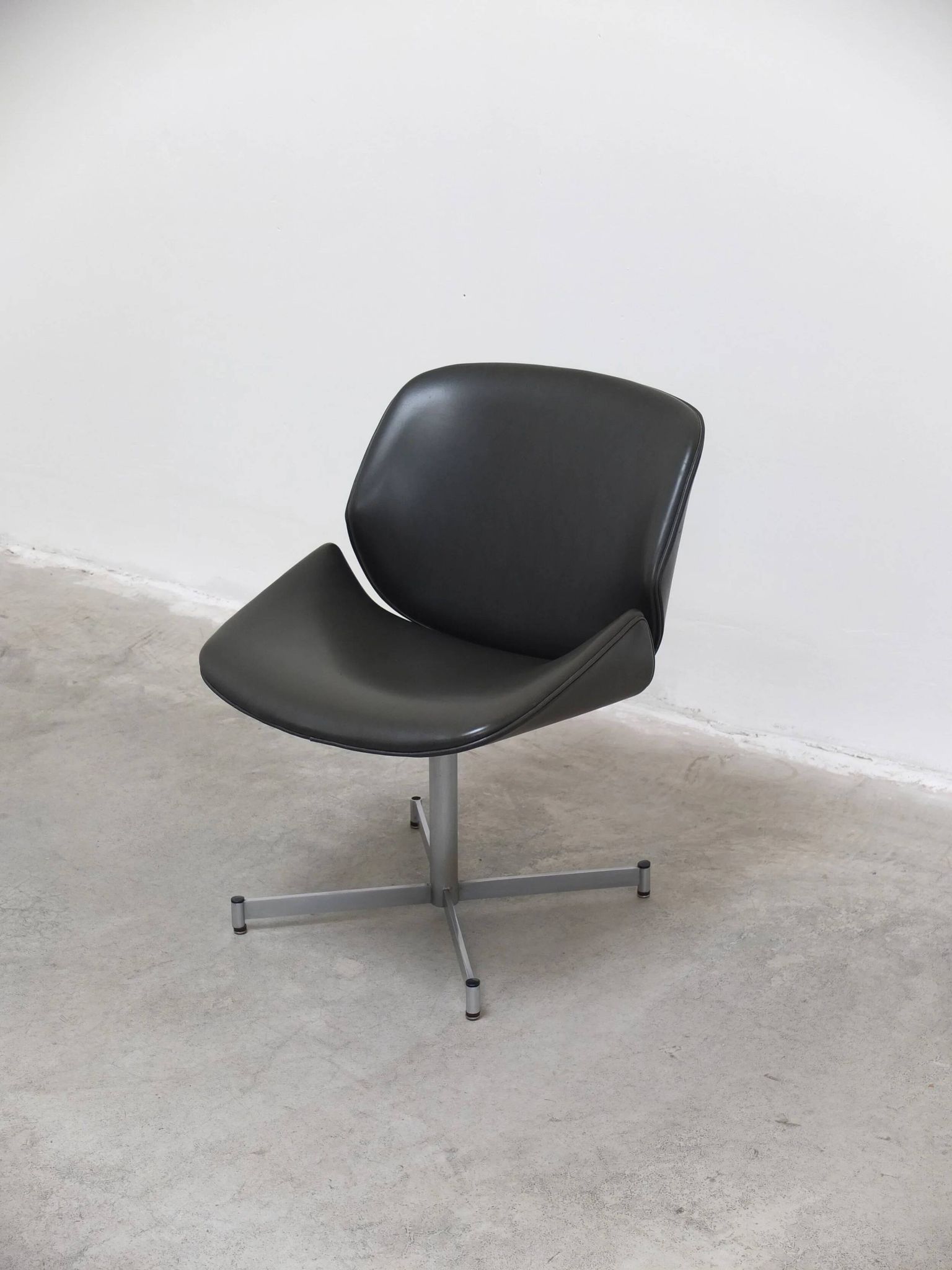 Mid-century 'Exquis' side chair by Geoffrey Harcourt for Artifort, 1967