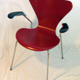 Armchair series 7 by Arne Jacobsen