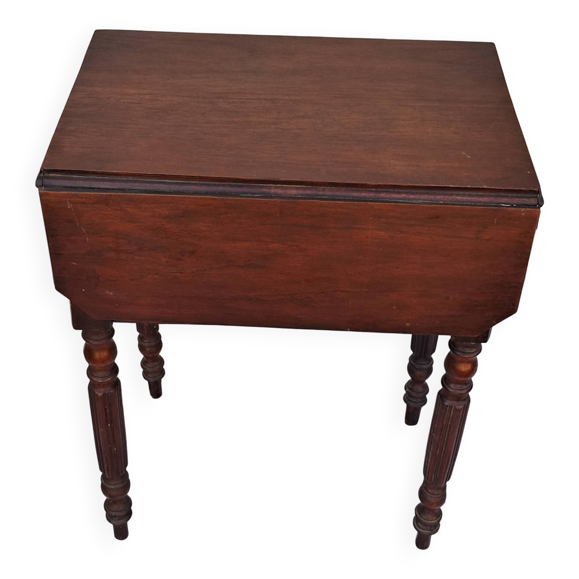 Petite table à rabats