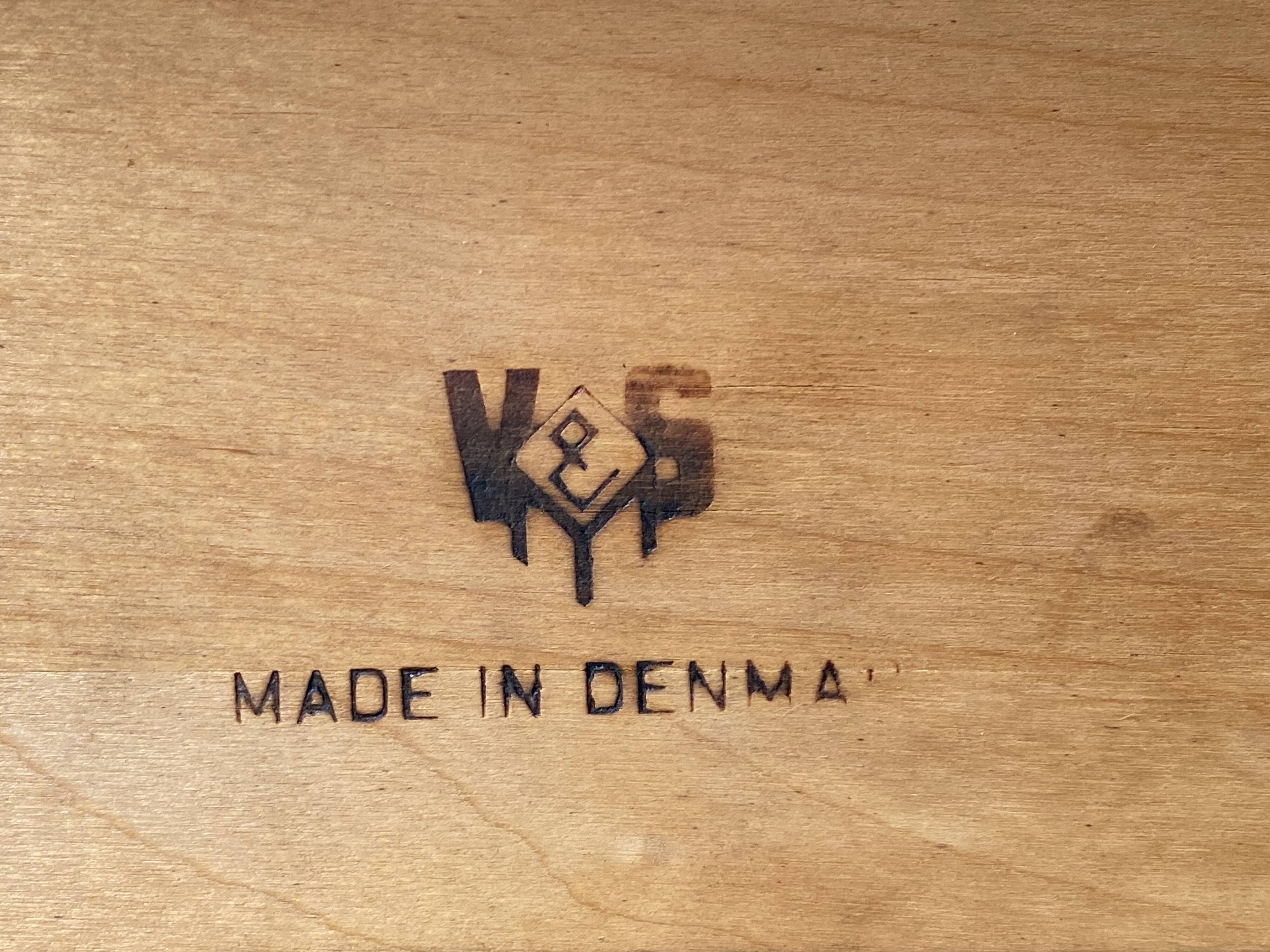 Extensible table dznoise Vejle Stole Mobelfabrik