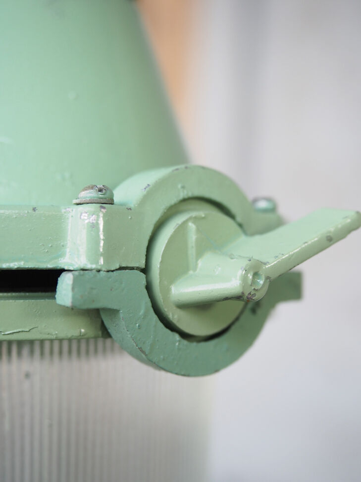 Wandering light industrial