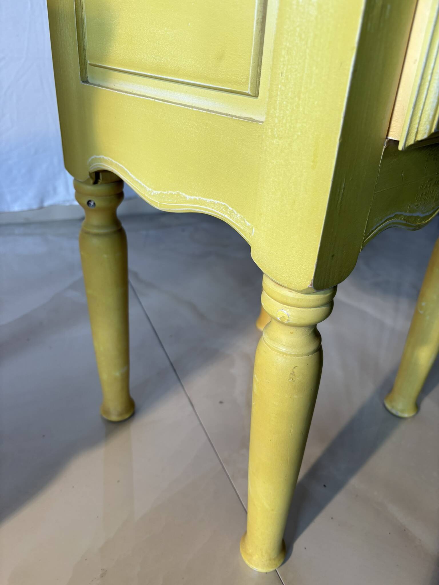 Pair of vintage carved wooden bedside tables – Sunny yellow finish
