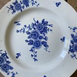 Plate with blue floral decoration KG Luneville