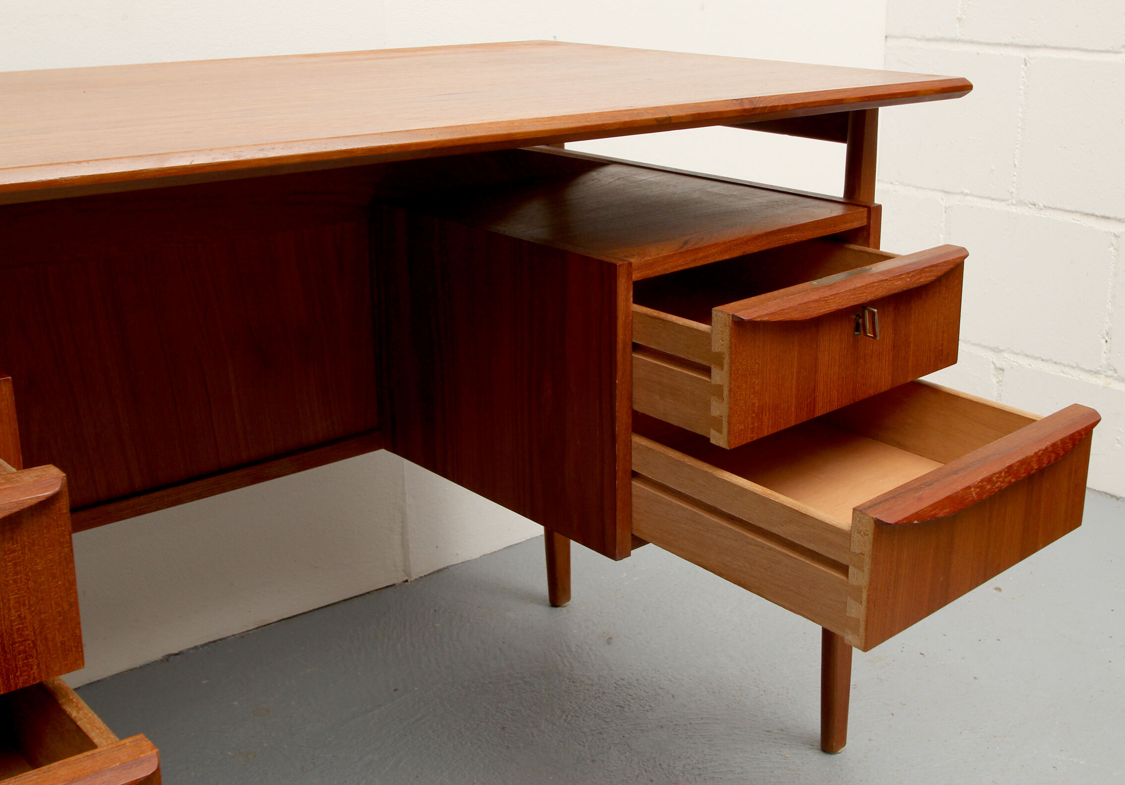1960s desk in teak, Tibergaard Denmark