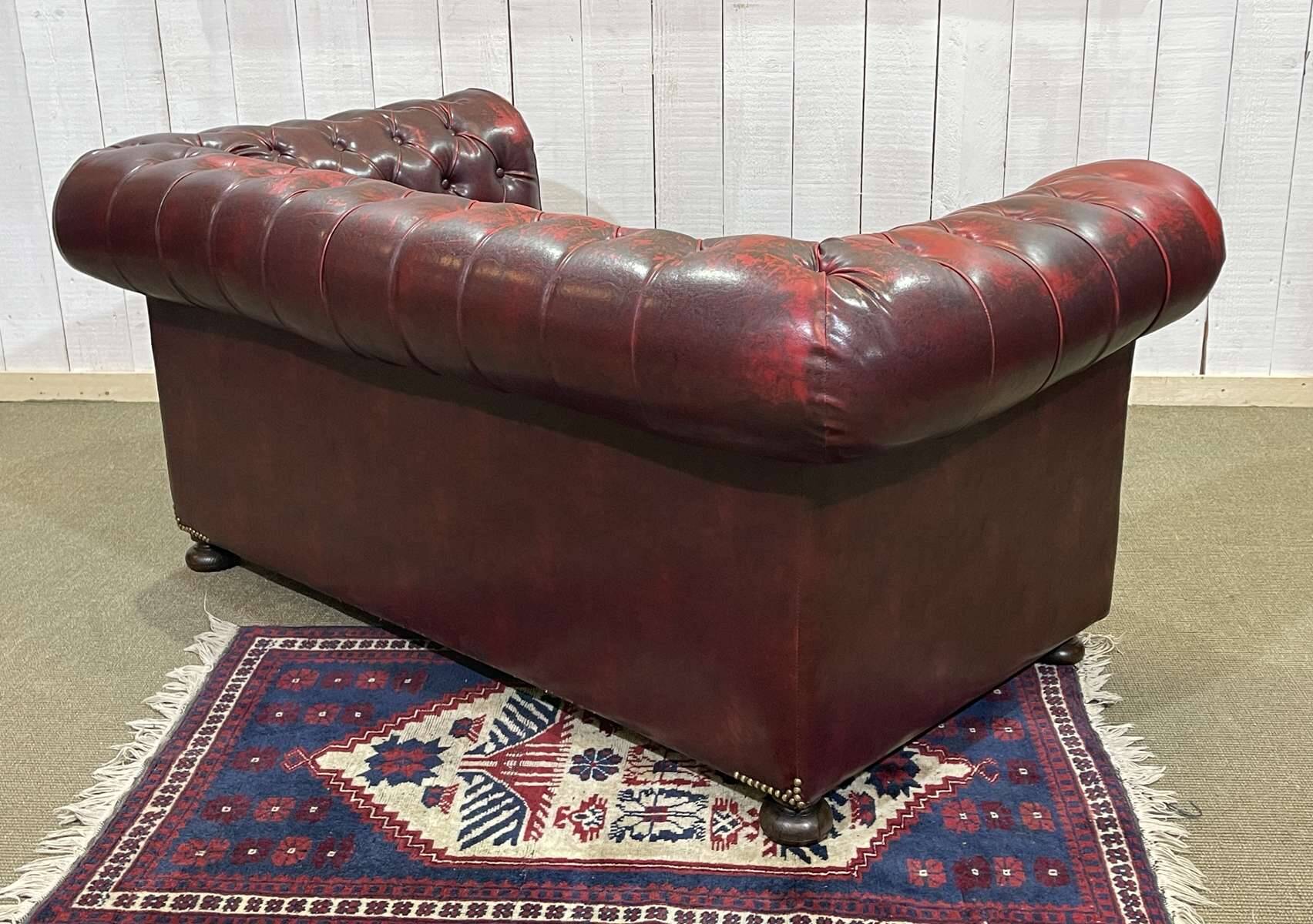 1980s Red 2-Seater Chesterfield Sofa