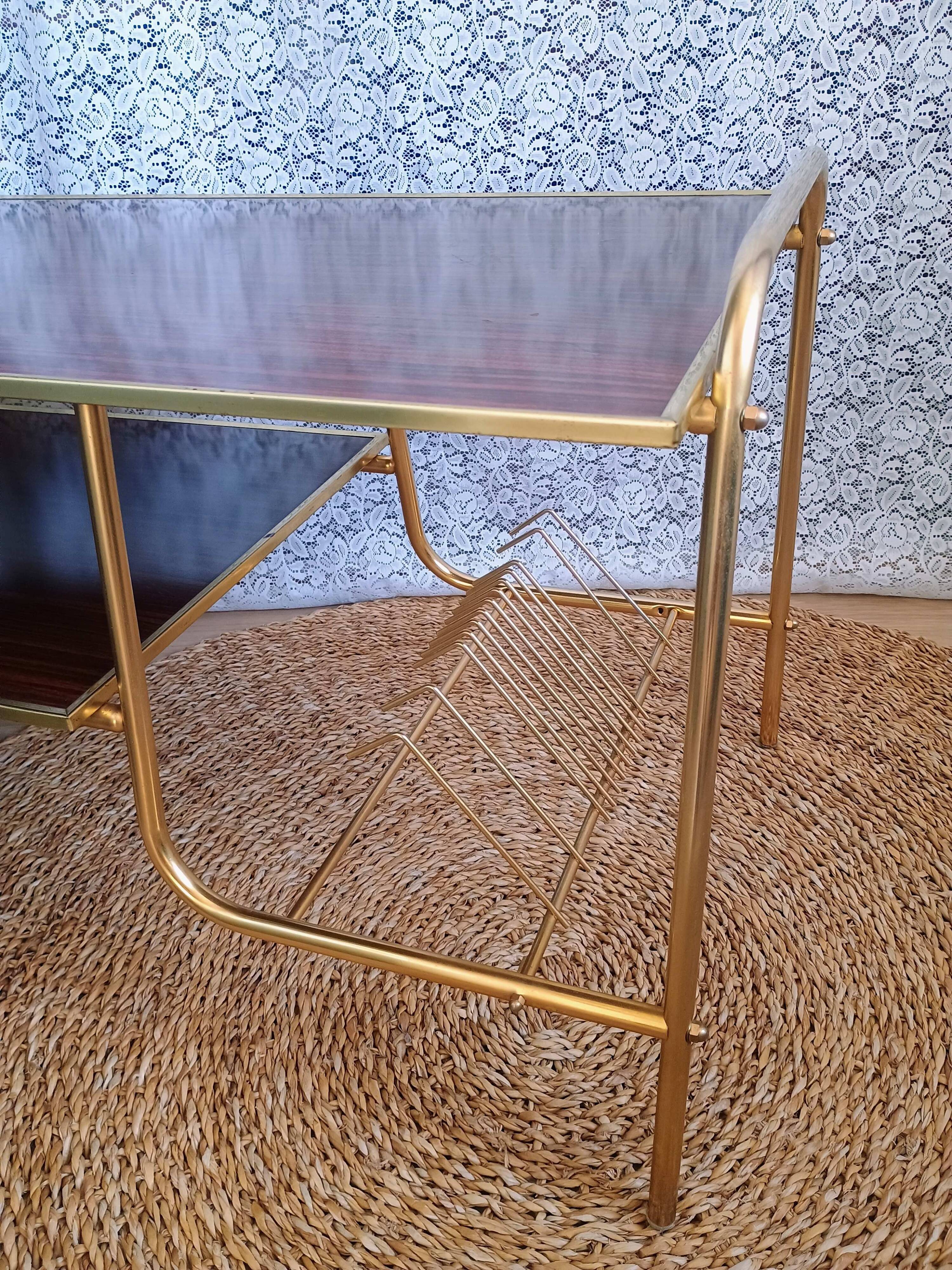 Coffee table with gold metal vinyl holder from the 70s)